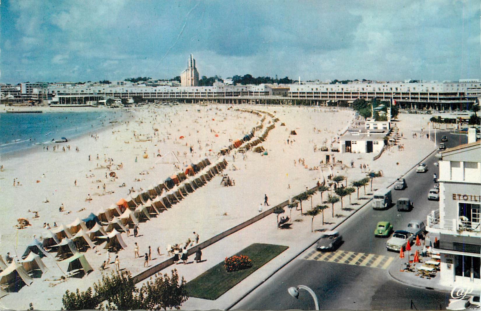 Royan - La Plage et le Boulevard Garnier — Éditeur MEXICHROME, n° 2045