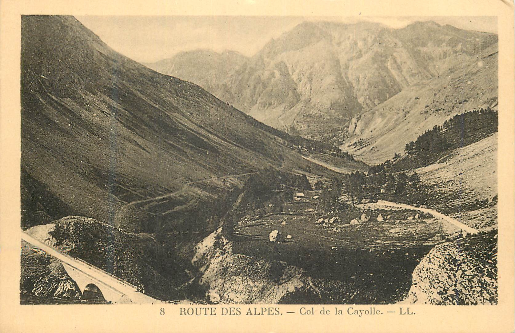 CPA 8 route des alpes col de la cayolle