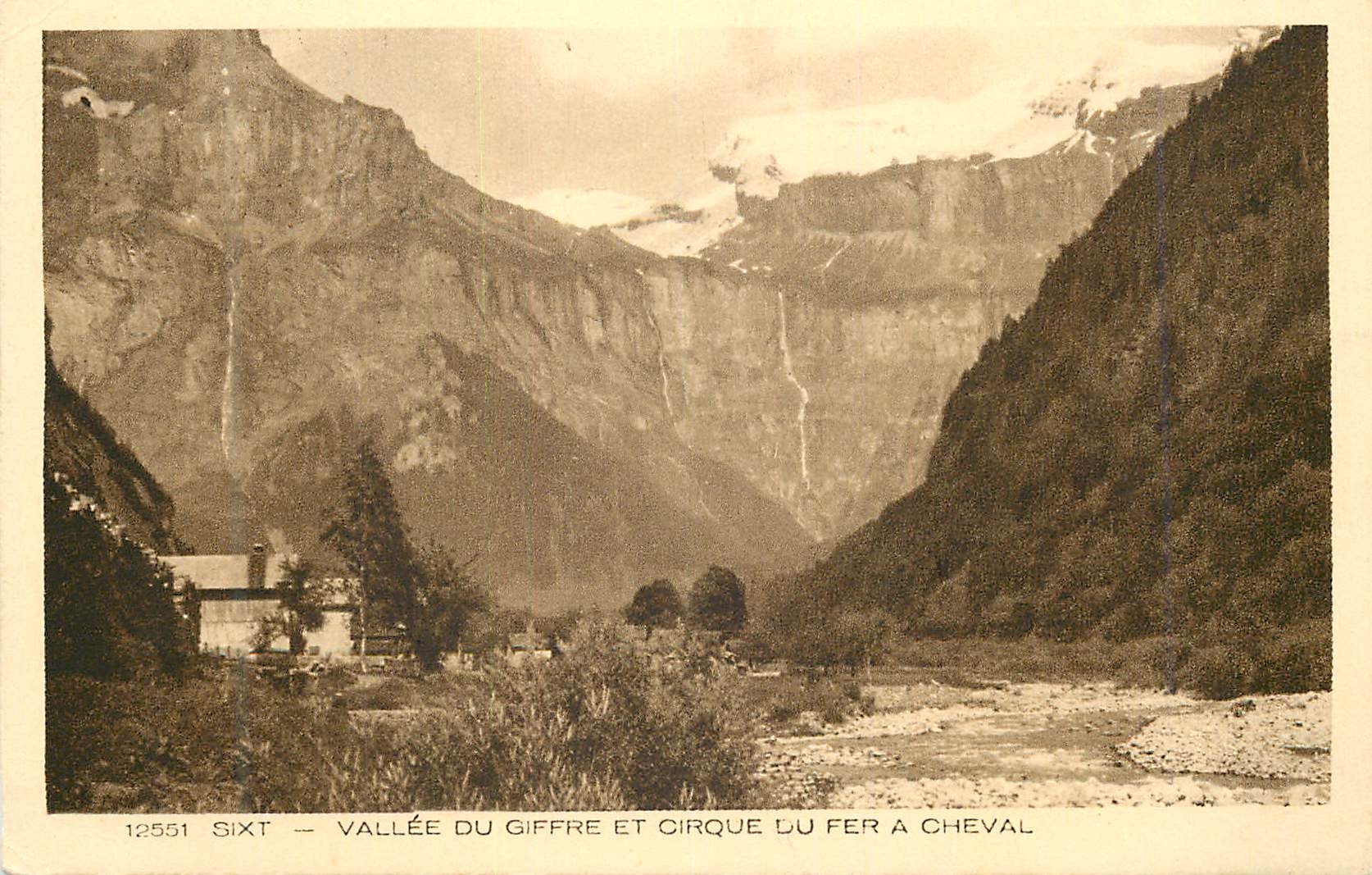 CPA 12551 sixt vallee du giffre et cirque du fer a cheval