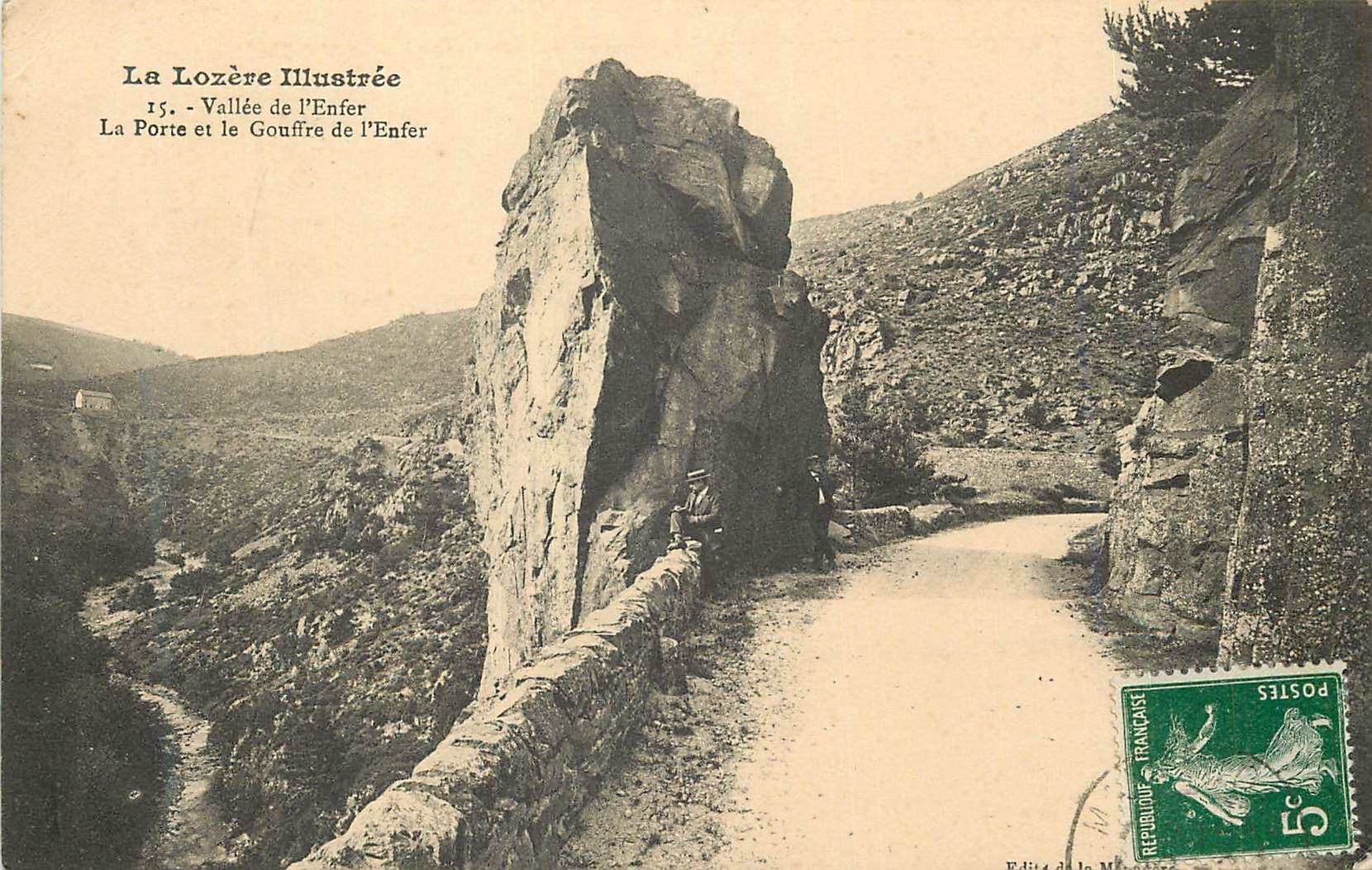 CPA La lozere illustree vallee de l enfer la porte et le gouffre de l enfer