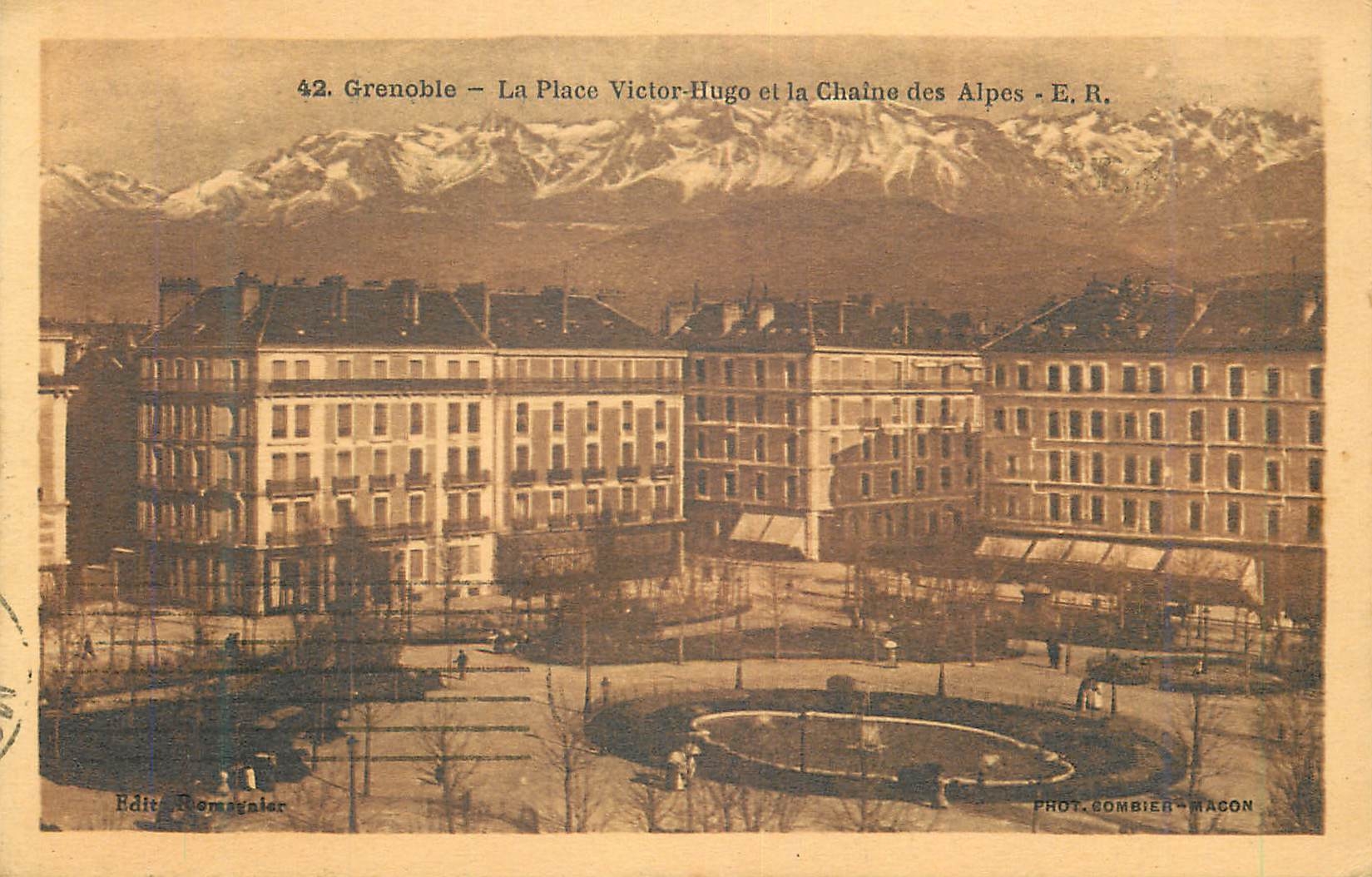 Grenoble — La Place Victor-Hugo et la Chaîne des Alpes — E.R.