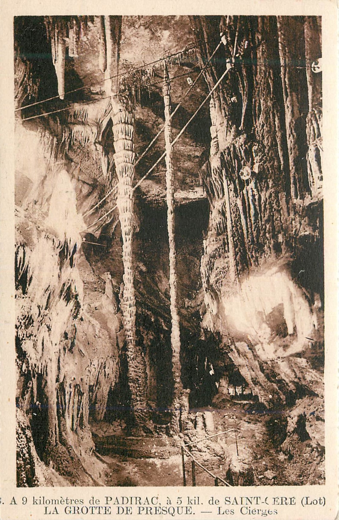 La Grotte de Presque — Les Cierges (Lot) — Reprod. Interdite