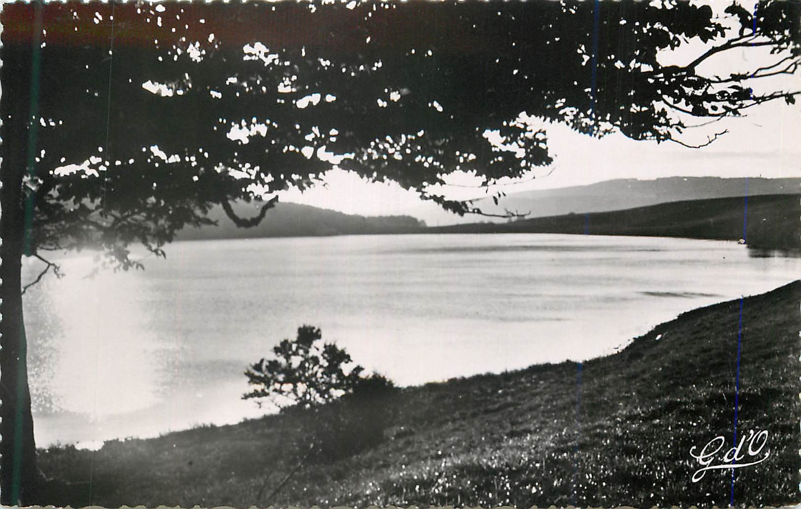 CPM L auvergne br cp 291 le lac chauvet superficie 68 hectares altitude 1166 m profondeur 86 m