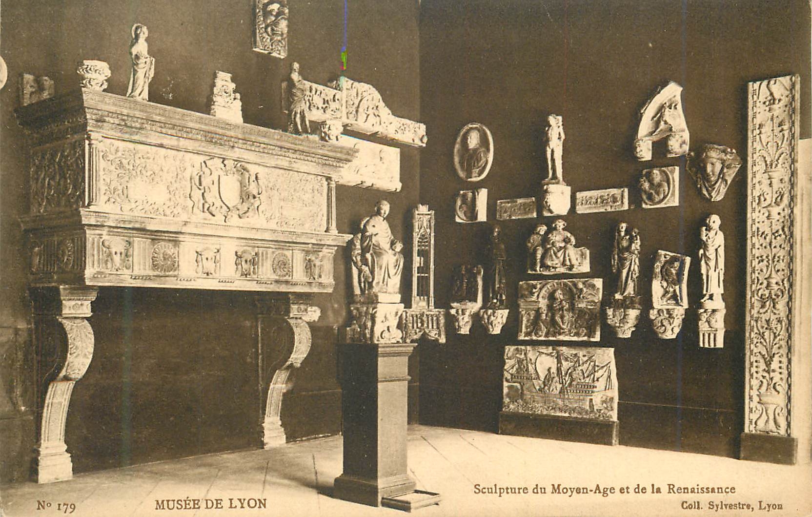 CPA Musee de lyon sculpture du moyen age et de la renaissance