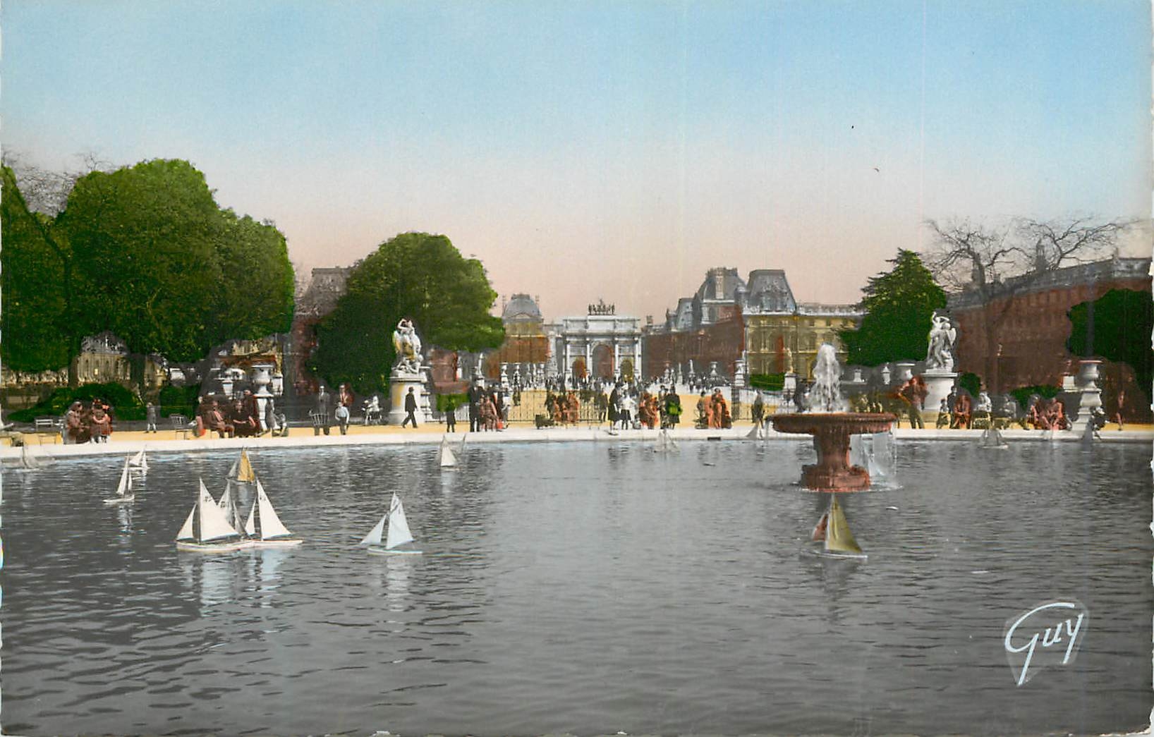 CPM Paris et ses Merveilles 4222 Le Jardin des Tuileries Deuxieme Plan l'Arc de Triophe du Carrousel
