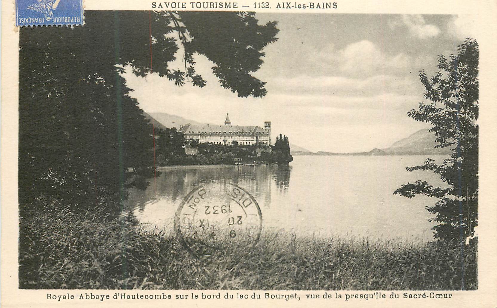 Abbaye d'Hautecombe sur le lac du Bourget — vue de la presqu'île du Sacré-Cœur — Savoie Tourisme, n°1132