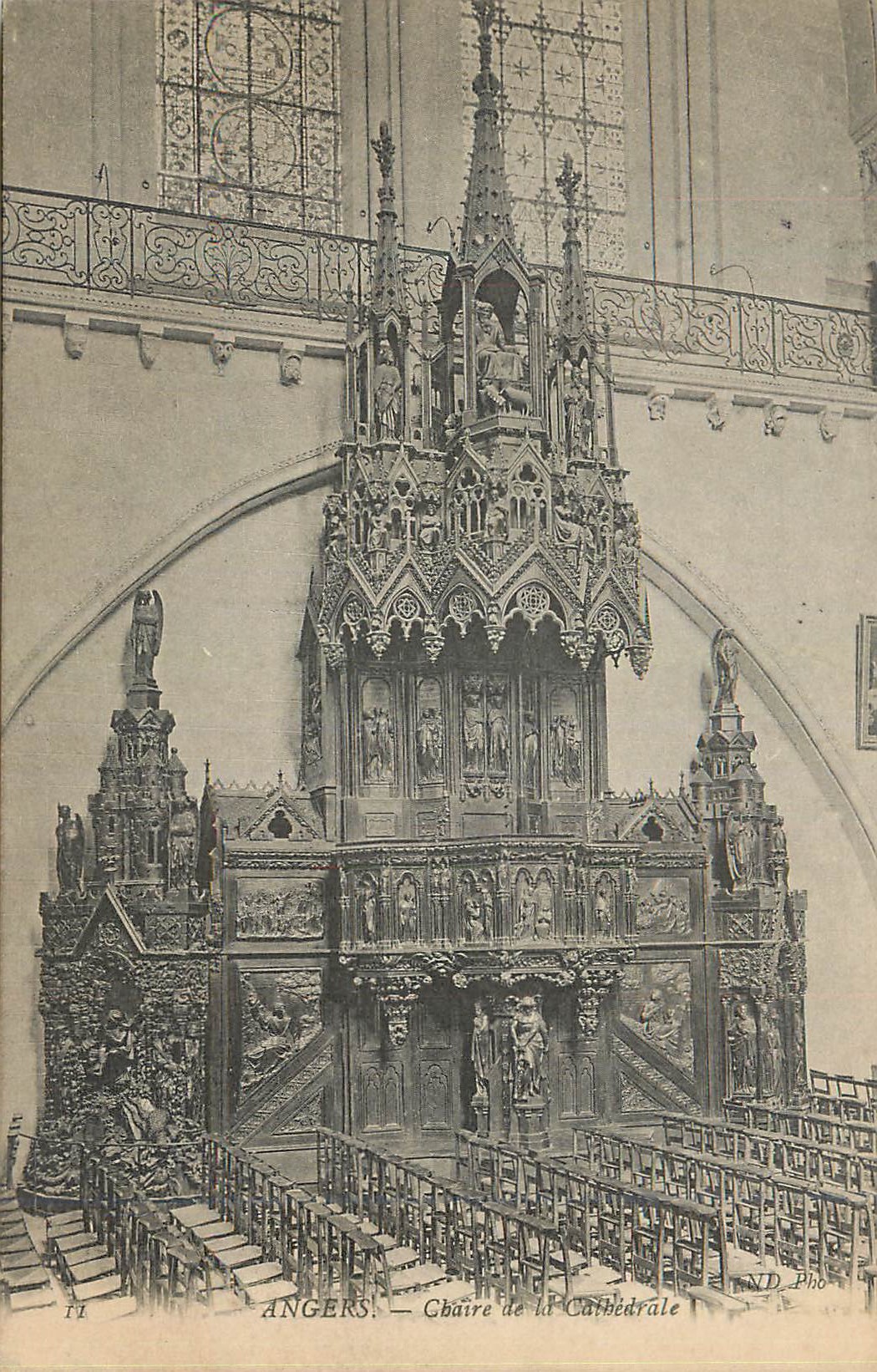CPA Angers Chaire de la Cathedrale