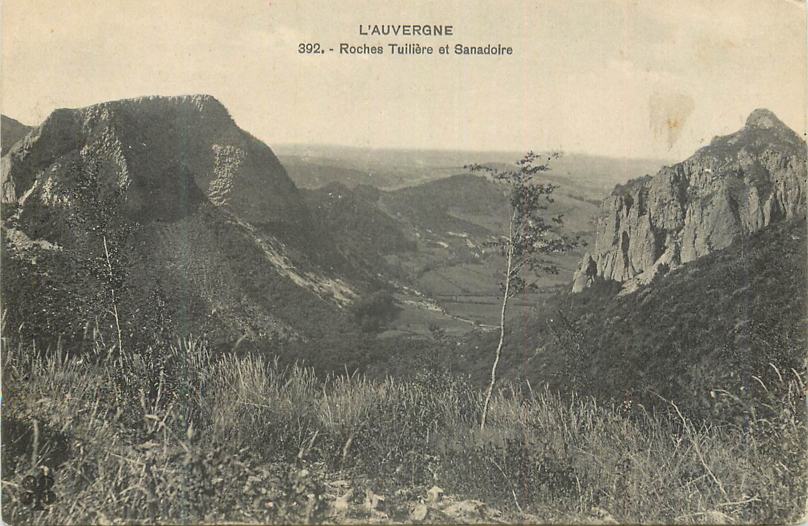 CPA L'Auvergne Roches Tuiliere et Sanadoire