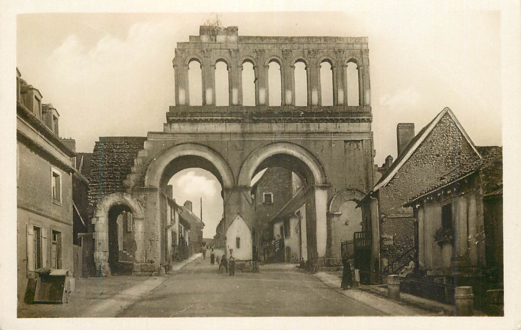 Porte Romaine d'Arroux — Autun — Correspondance manuscrite