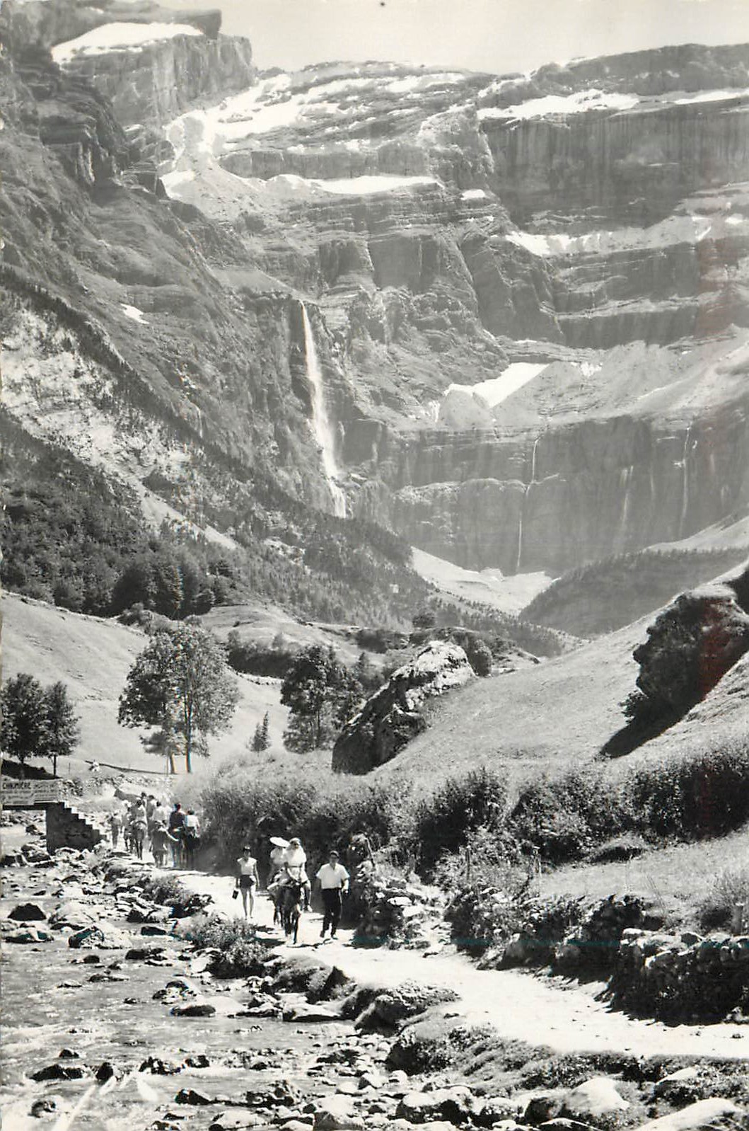CPM Gavarnie (HP) Scene Pittoresque