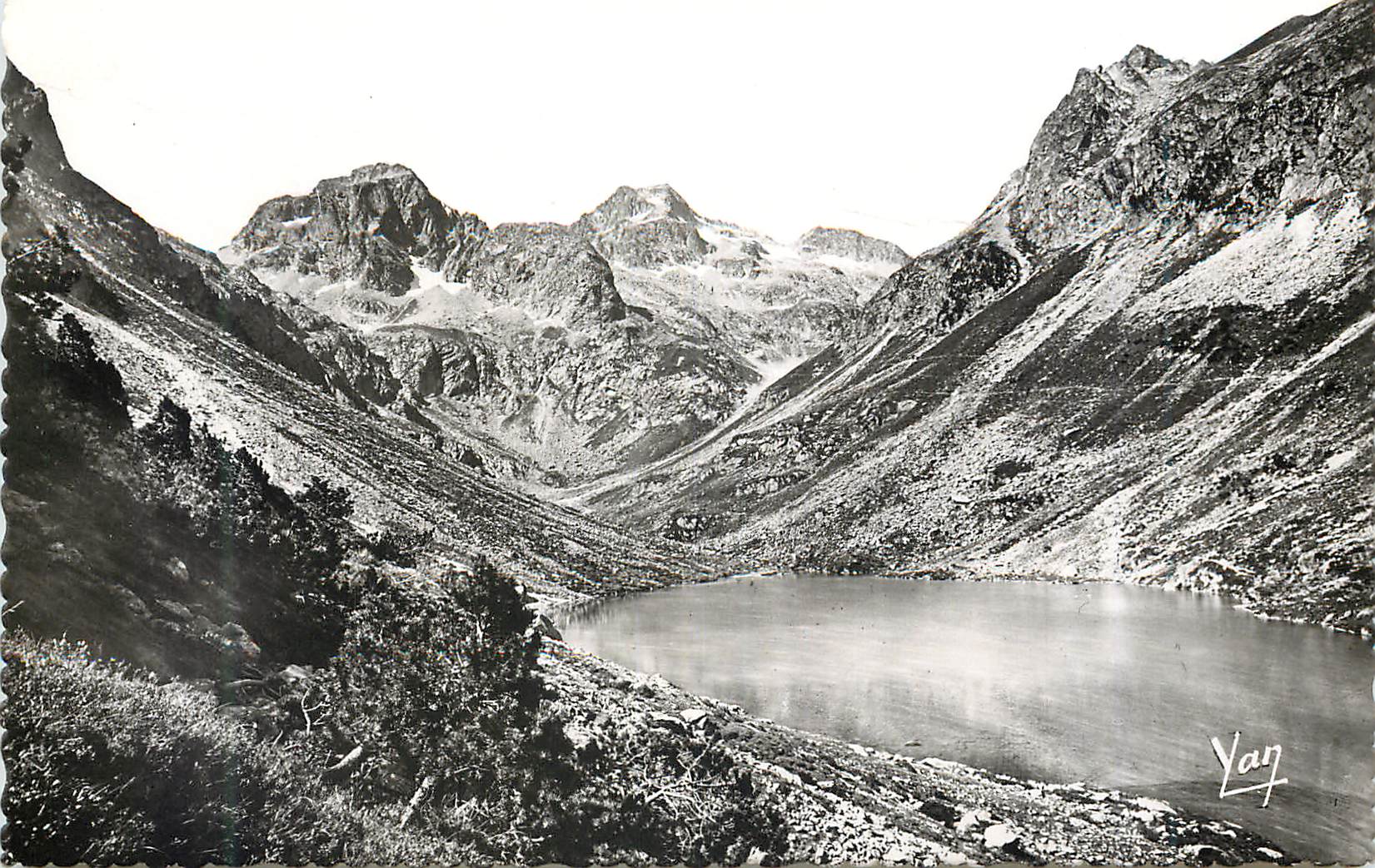 CPM Cauterets Vallee de Lutour Le Lac d'Estom (Alt 1800 m)