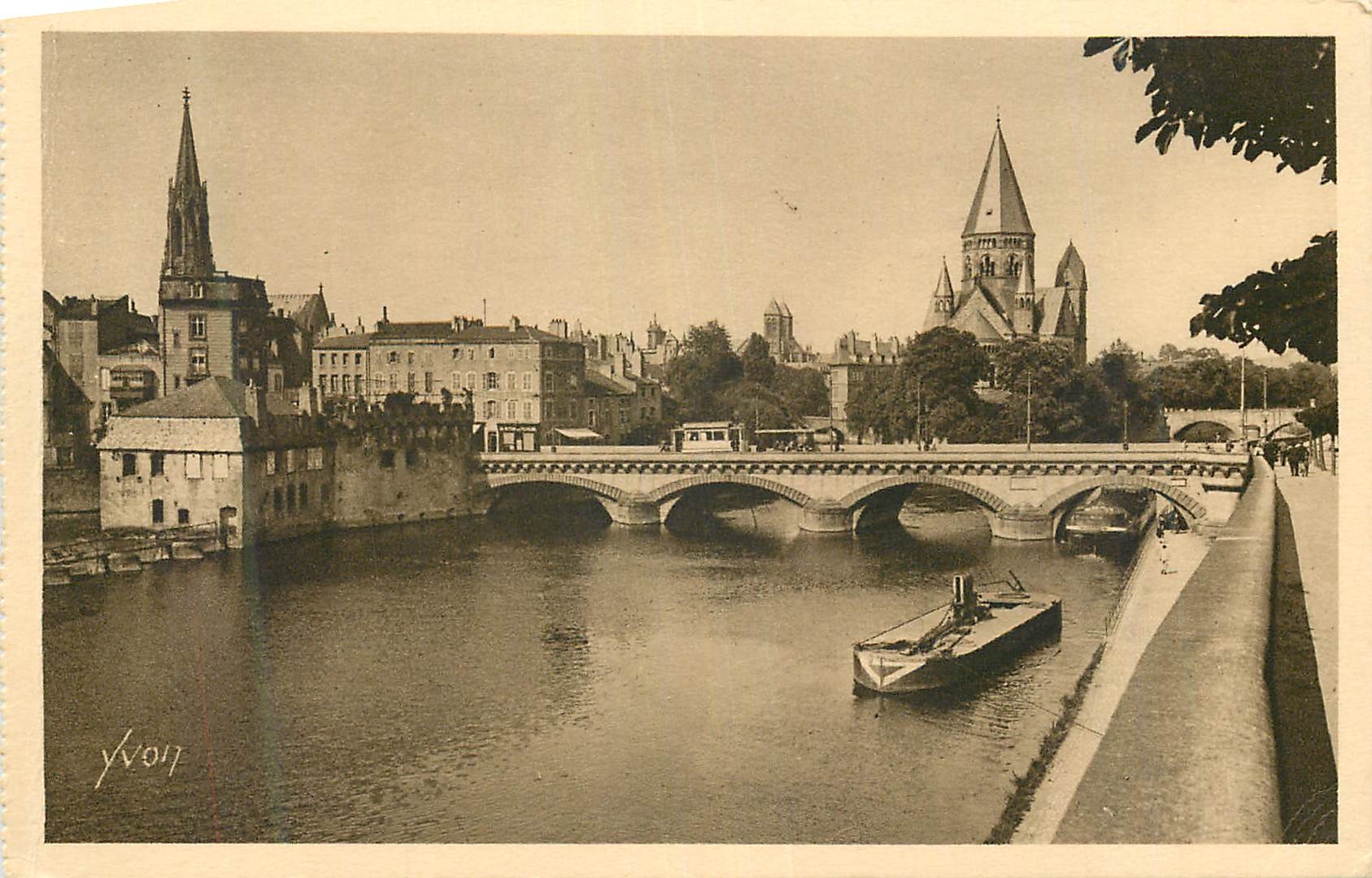 CPA Metz (Moselle) Le Moyen Pont
