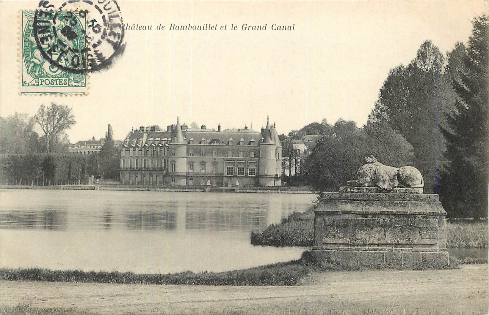 CPA Chateau des Rambouillet et le Grand Canal