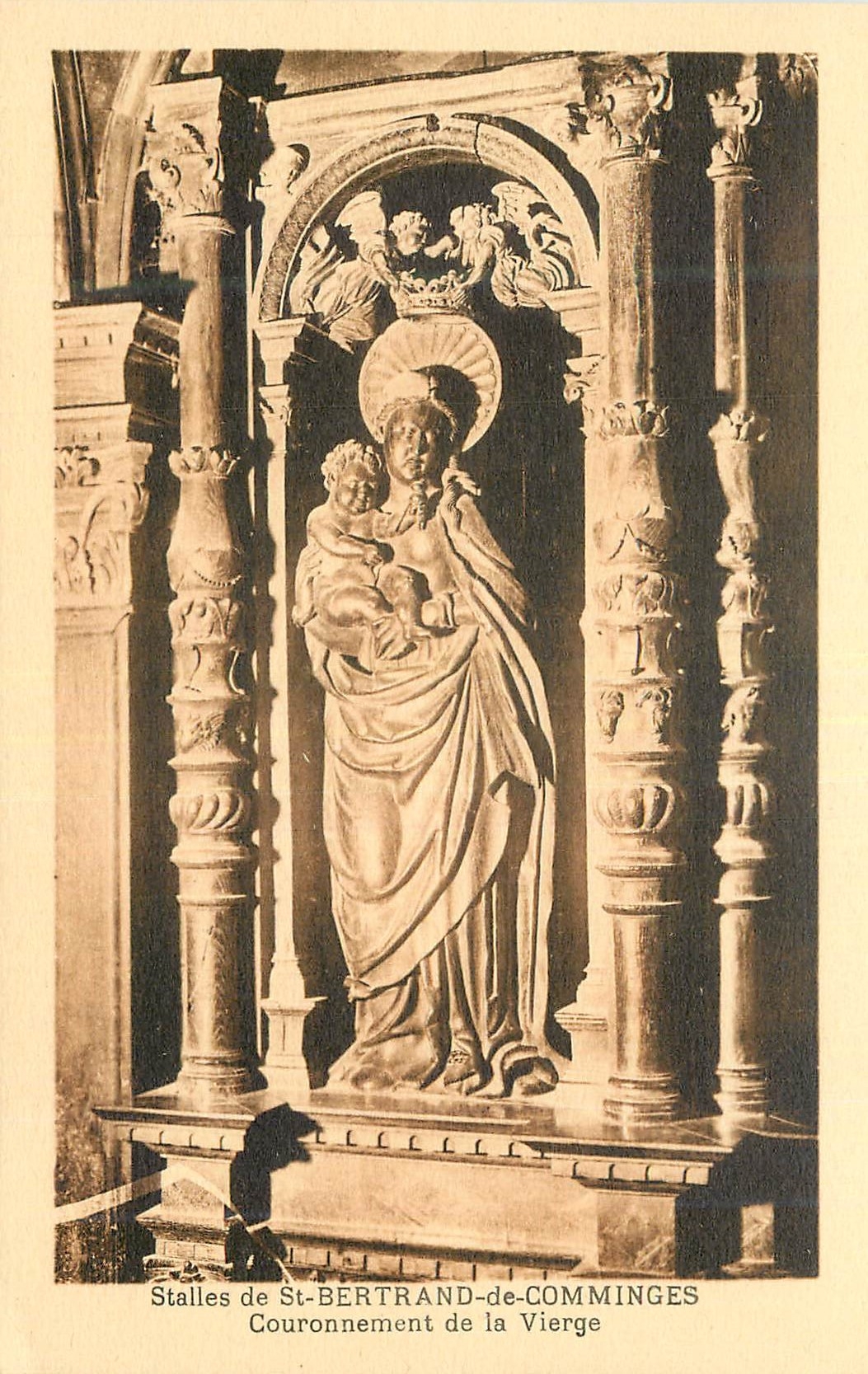CPA Stalles de Saint Bertrand de Comminges Couronnement de la Vierge