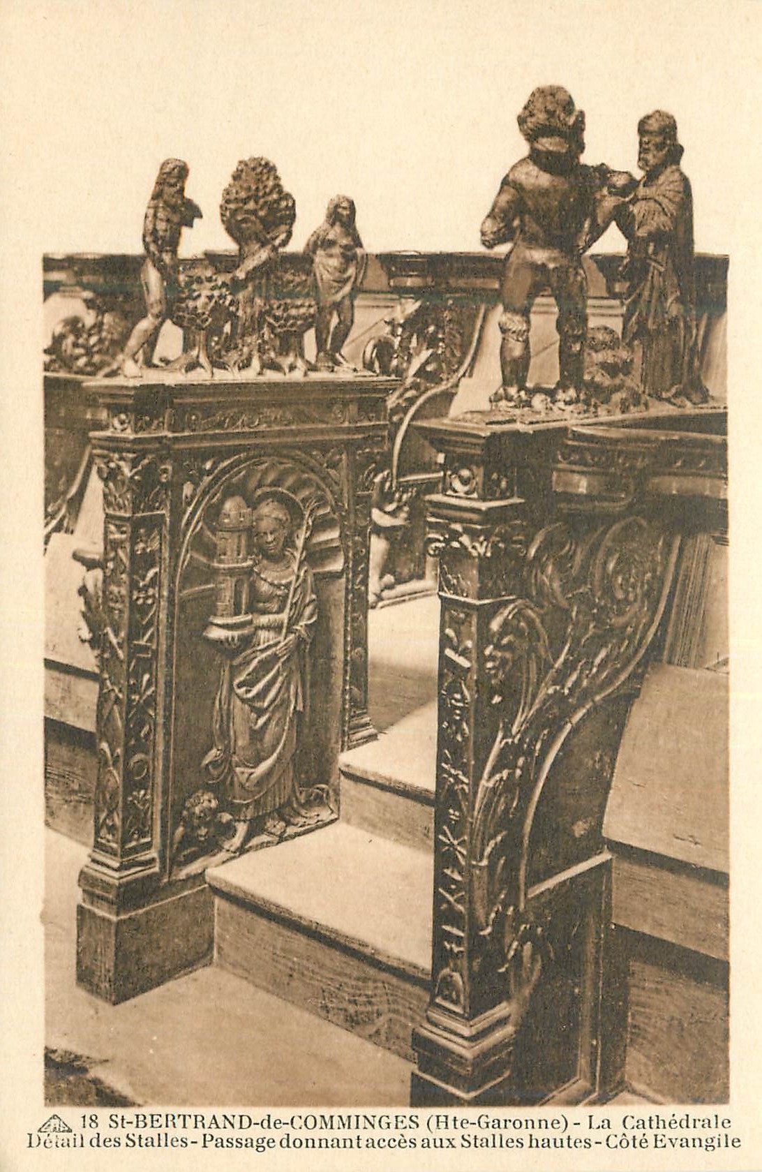 CPA Saint Bertrand de Comminges (Hte Garonne) La Cathedrale Detail des Stalles