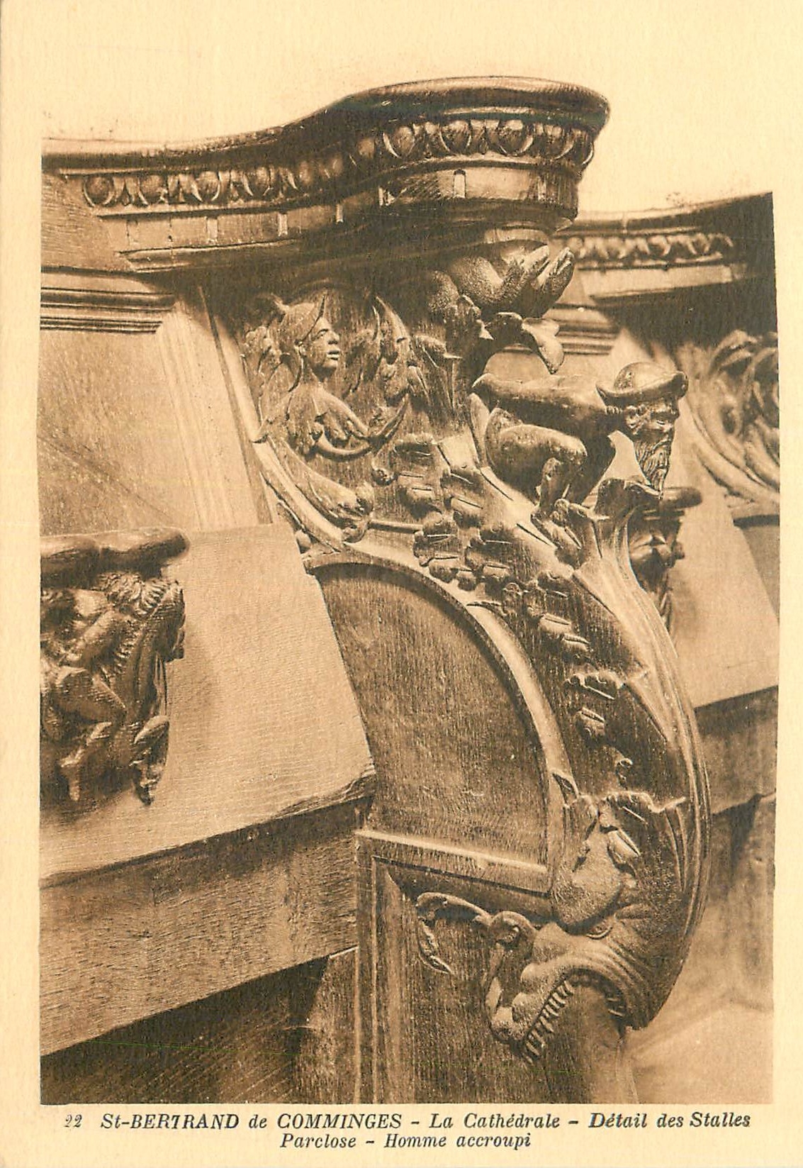 CPA Saint Bertrand de Comminges La Cathedrale Detail des Stalles Parclose Homme Accroupi
