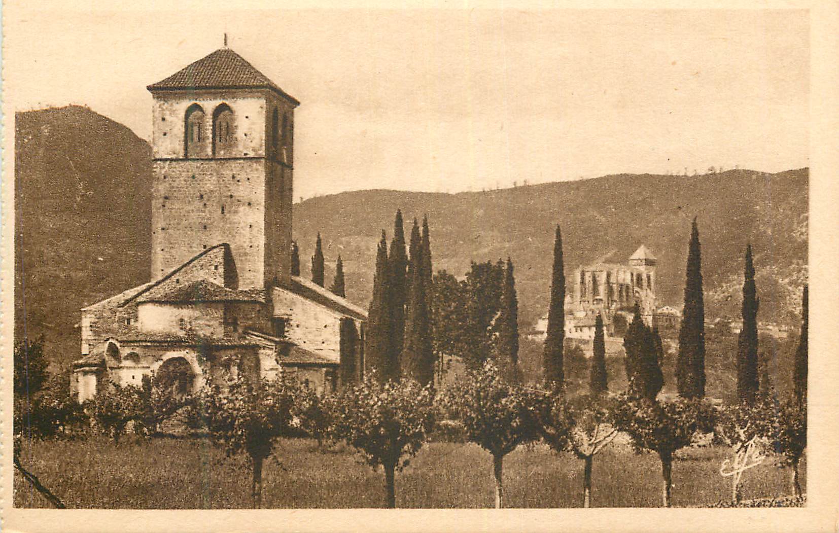 CPA Saint Bertrand de Comminges L'Eglise Saint Just et st Bertrand