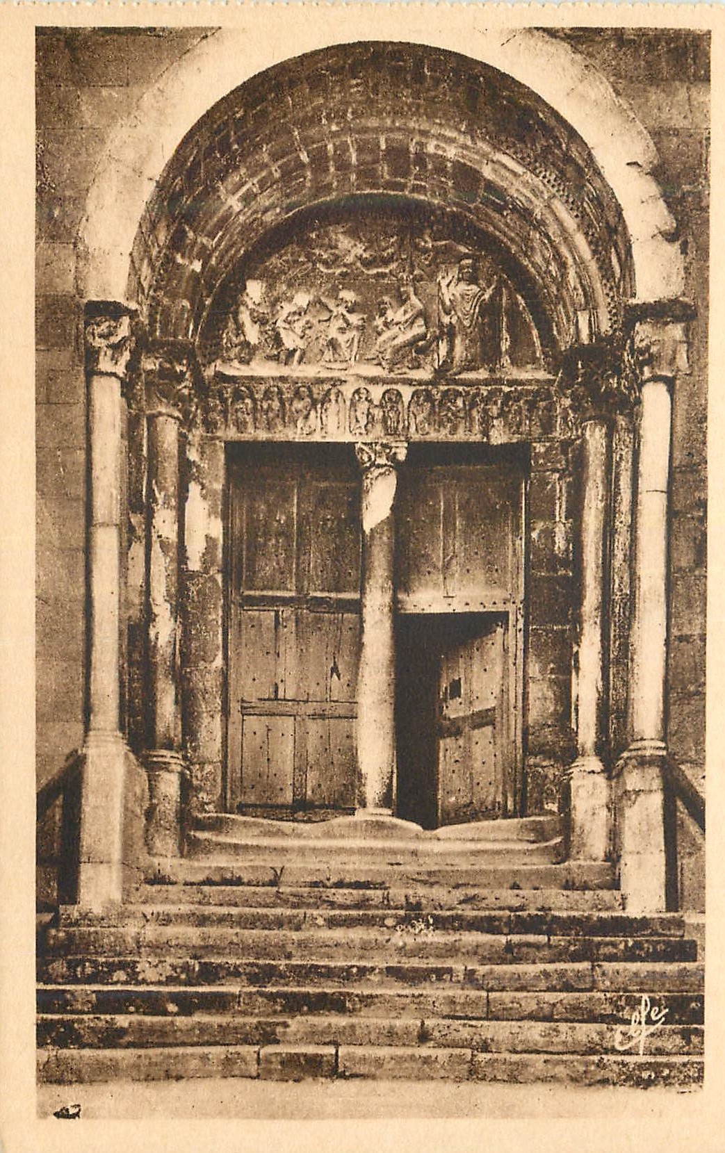 CPA Saint Bertrand de Comminges Porte de la Cathedrale
