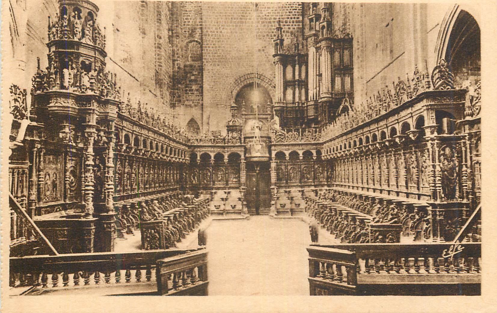 CPA Saint Bertrand de Comminges Ensemble du Choeur de la Cathedrale