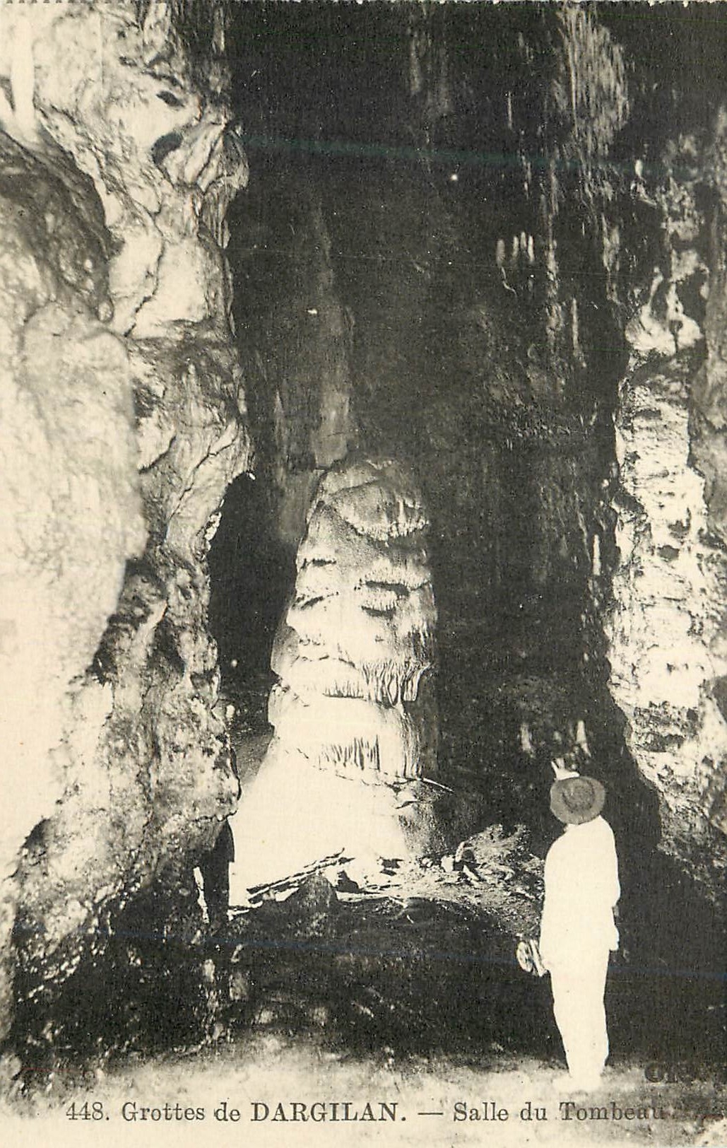CPA Grottes de Dargilan Salle du Tombeau
