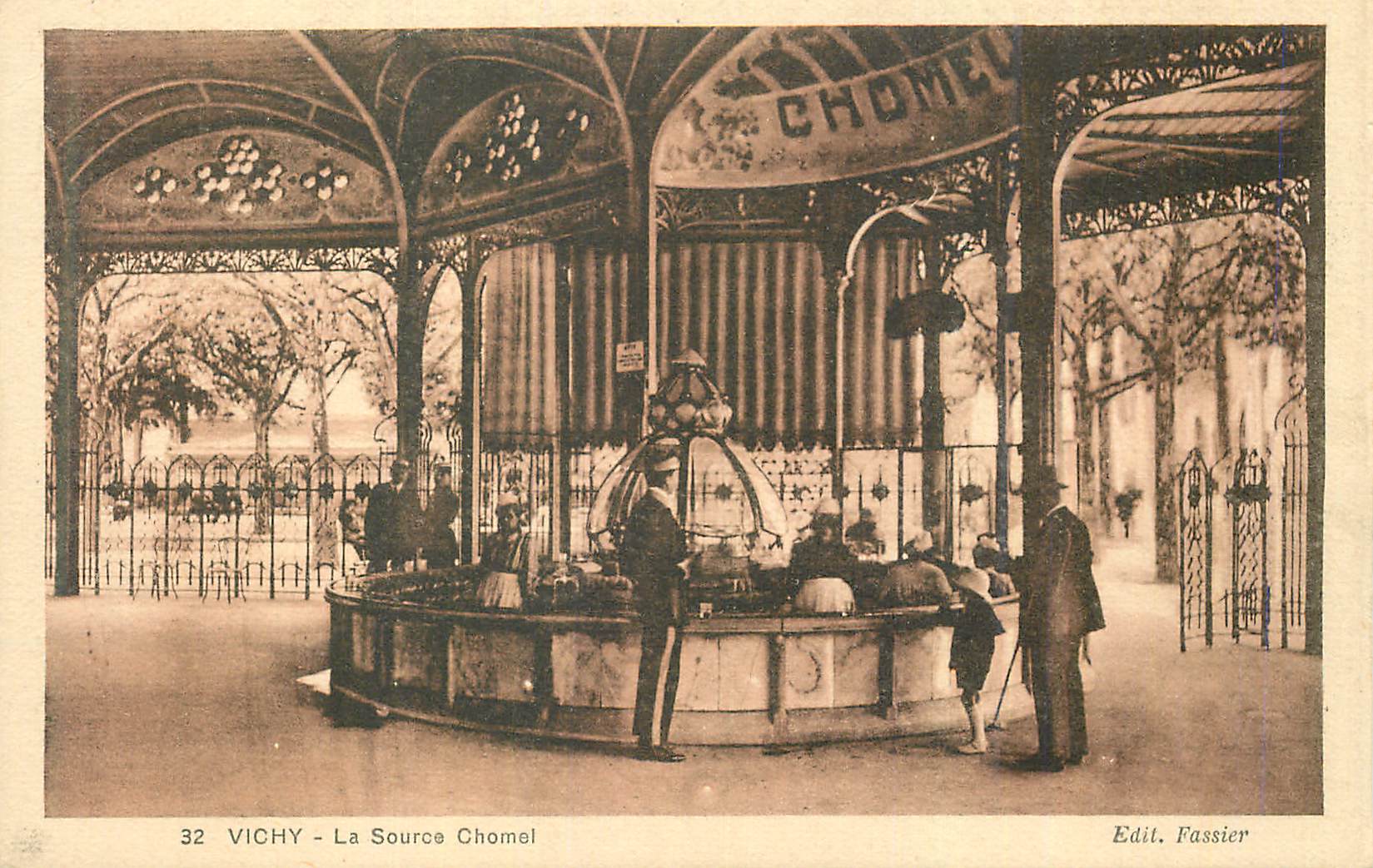 CPA Vichy La Source Chomel