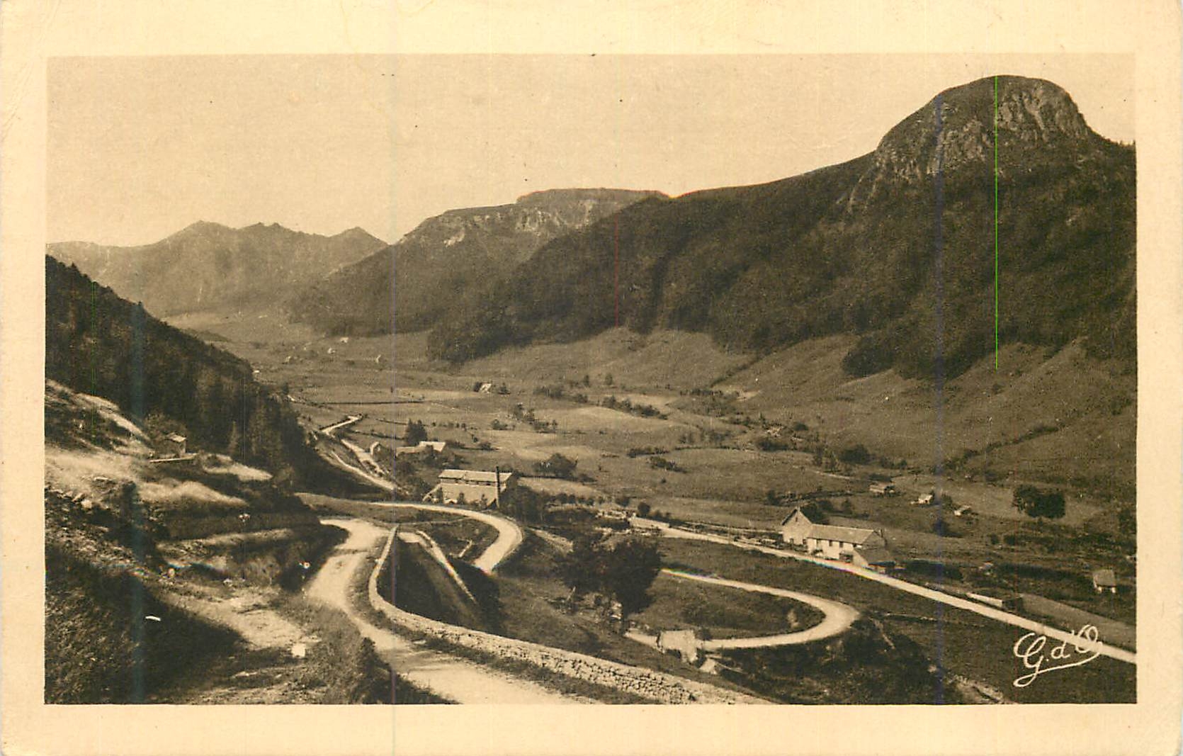 Le Mont-Dore — Vallée du Sancy et le Capucin — J.-J. Coutletanges, éditeur
