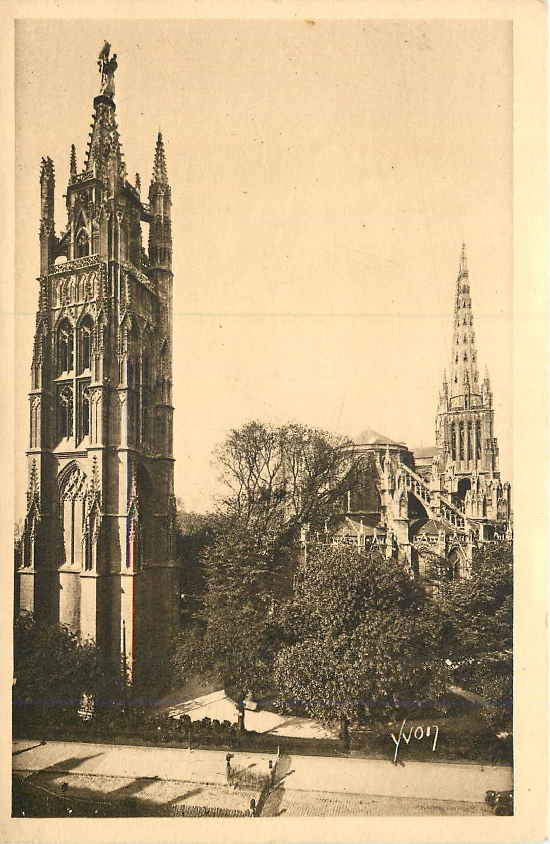 Tour Pey-Berland — Bordeaux — Éditeur Yvon, n° 17