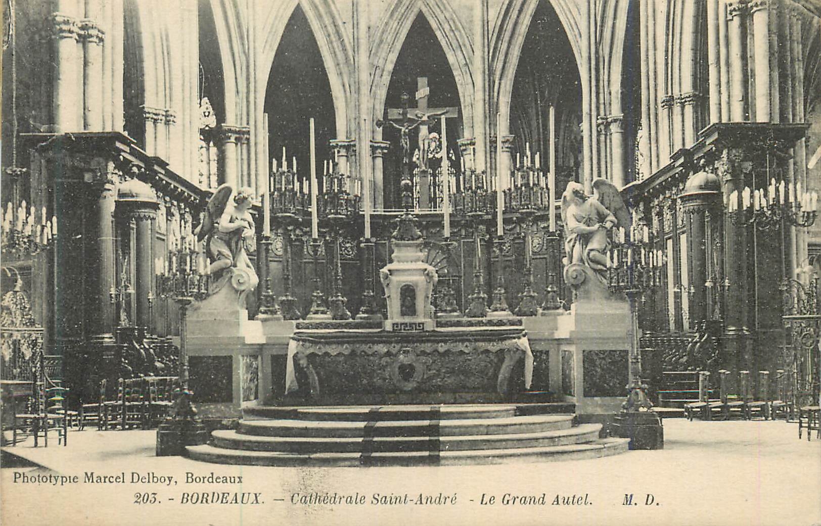 CPA Bordeaux Cathedrale Saint Andre le Grand Autel