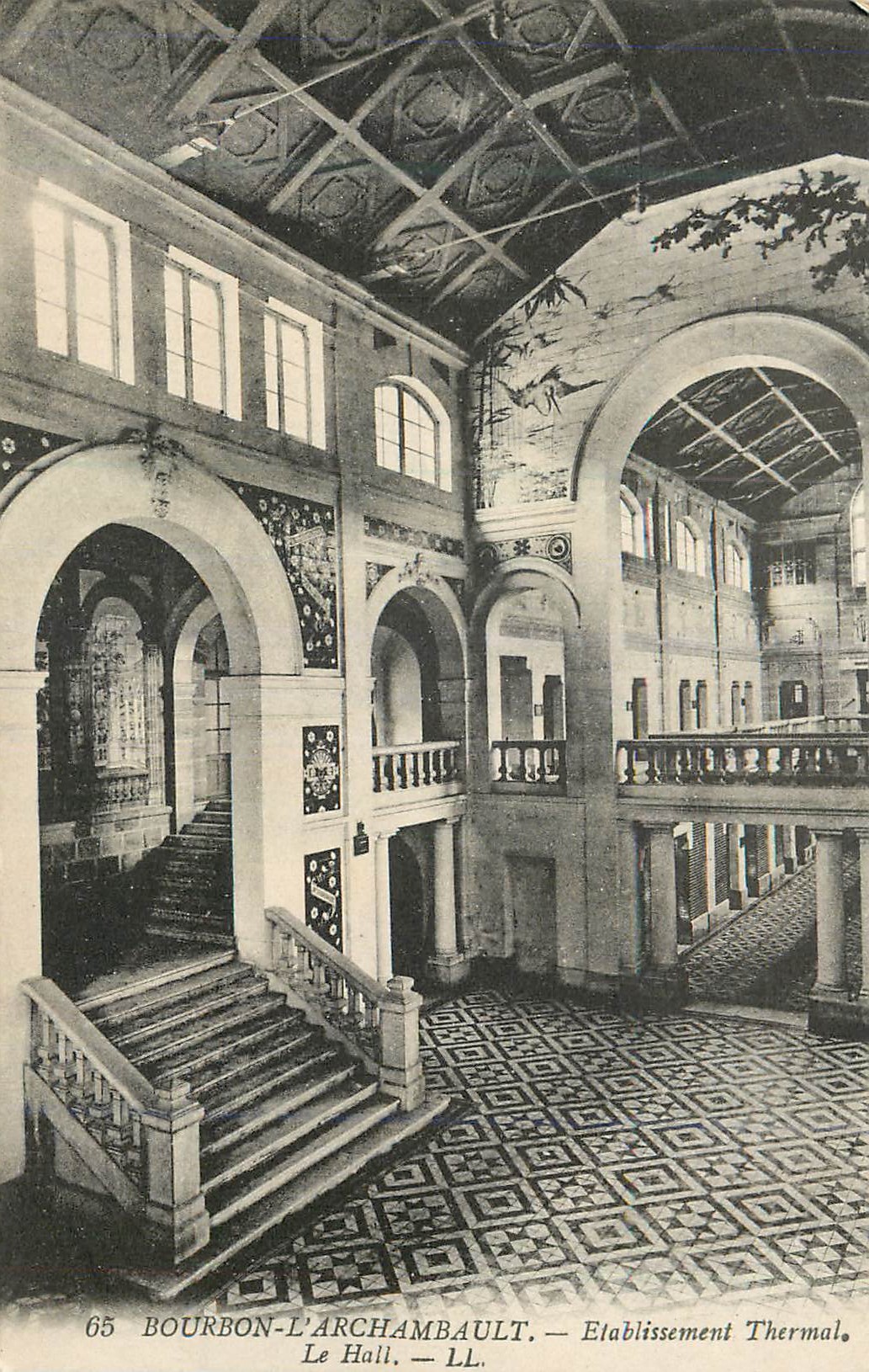 CPA Bourbon l'Archambault Etablissement Thermal le Hall