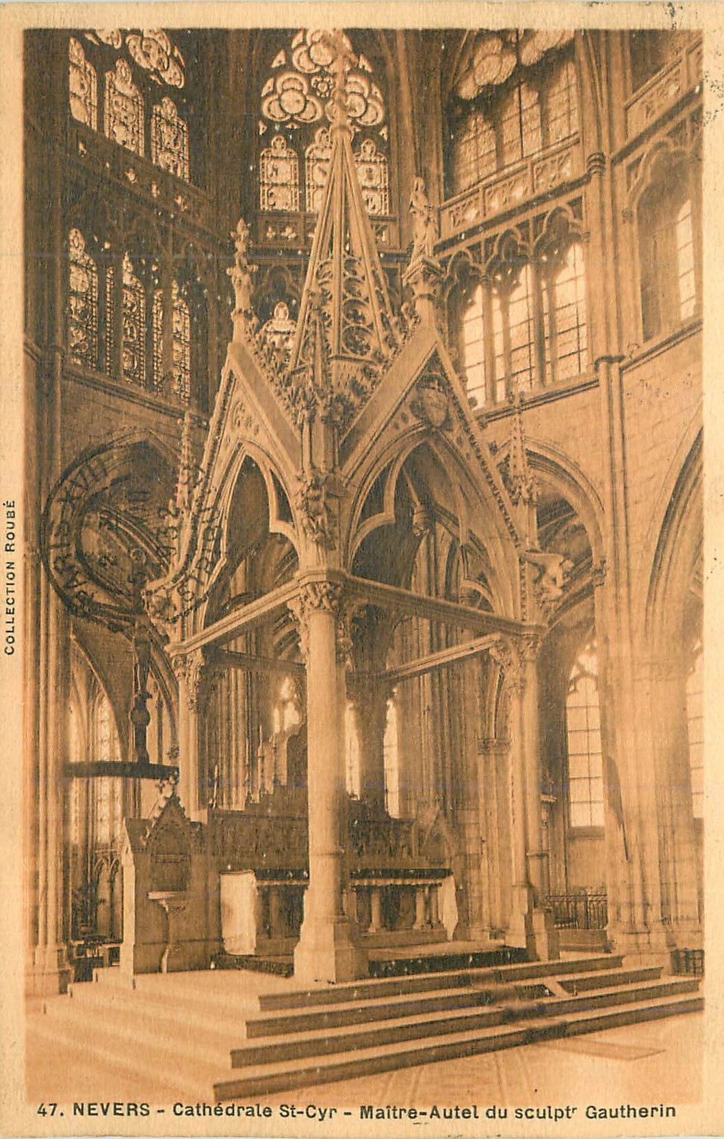 CPA Nevers Cathedrale St Cyr Maitre Autel du Sculpte Gautherin