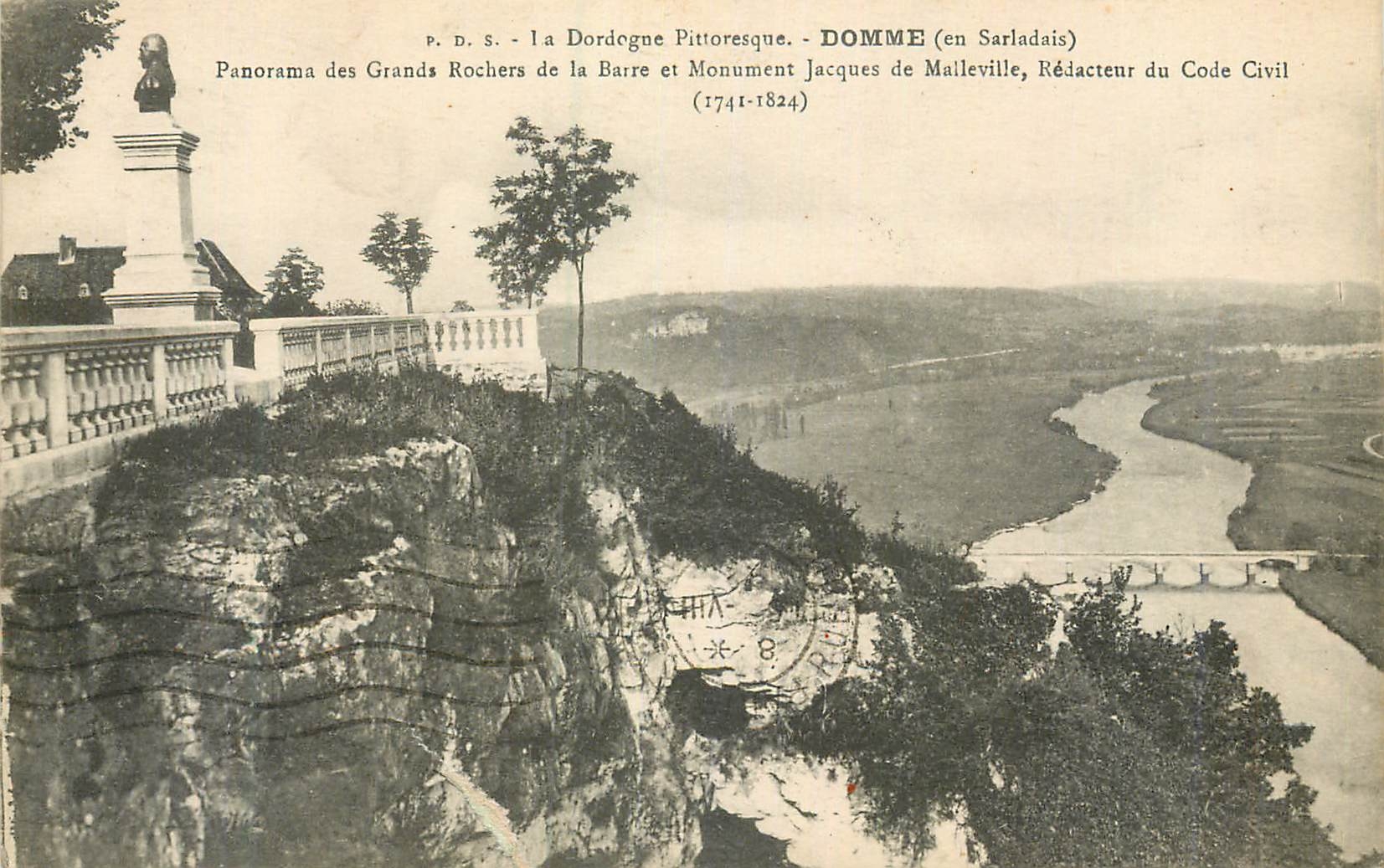 CPA Dordogne Pittoresque Domme (en Sarladais) Panorama des Grands Rochers de la Barre et Monument Jacques de Mailville R