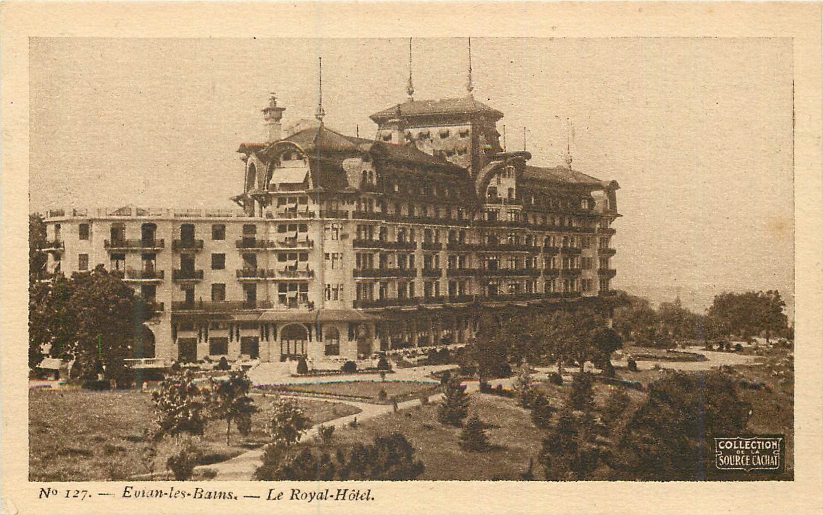 CPA Evian les Bains Le Royal Hotel