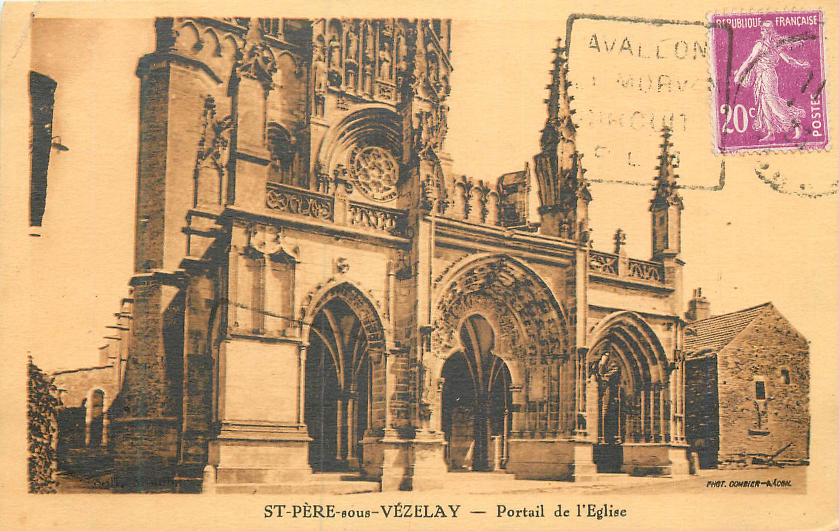 CPA St Pere Sous Vezelay Portail de l'Eglise