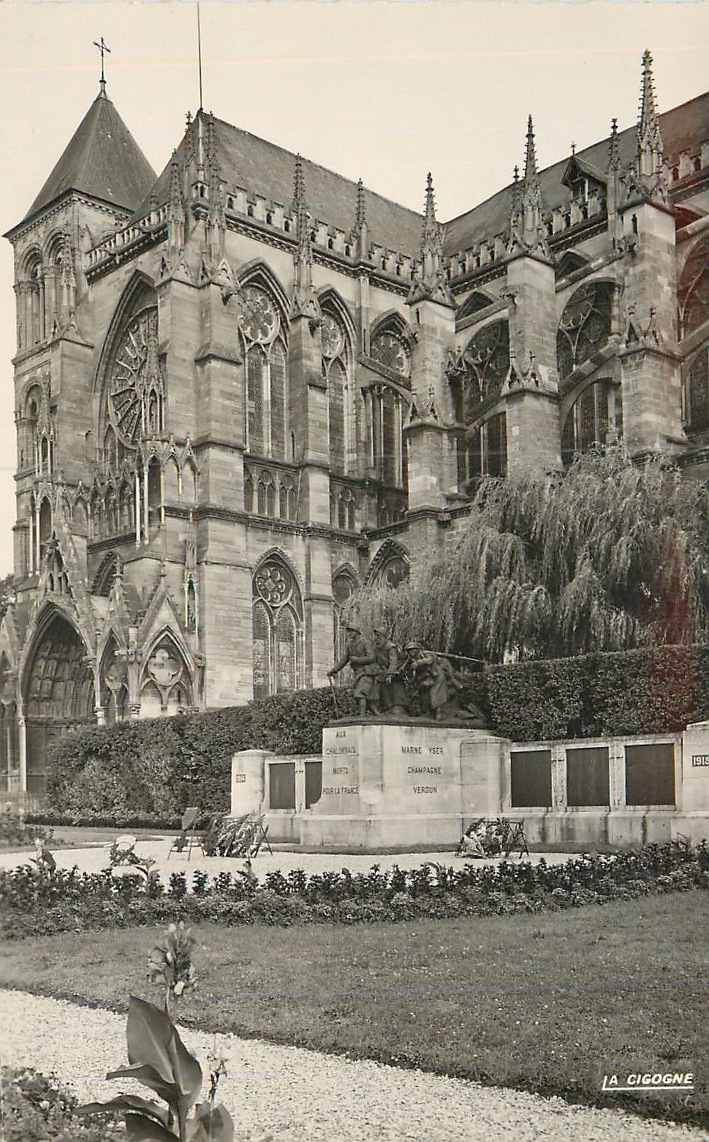 Chalons-sur-Marne — Cathédrale et Monument aux Morts — Édition La Cigogne