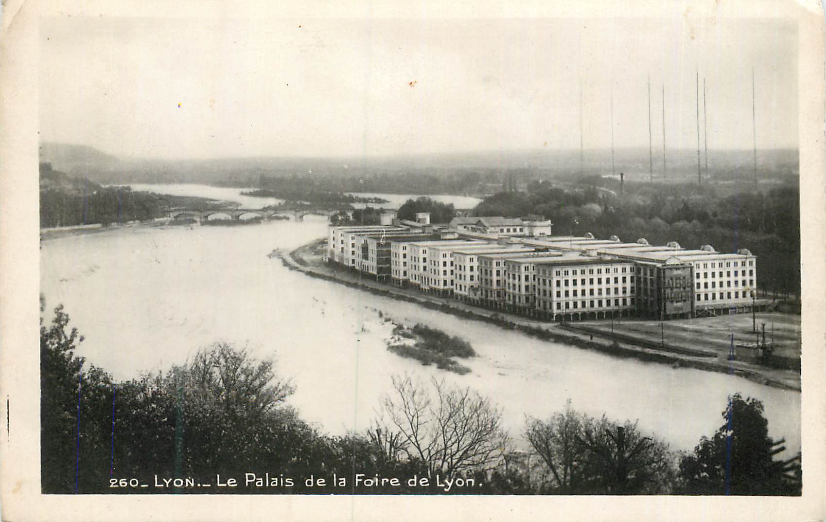 CPA Lyon Le Palais de la Foire de Lyon
