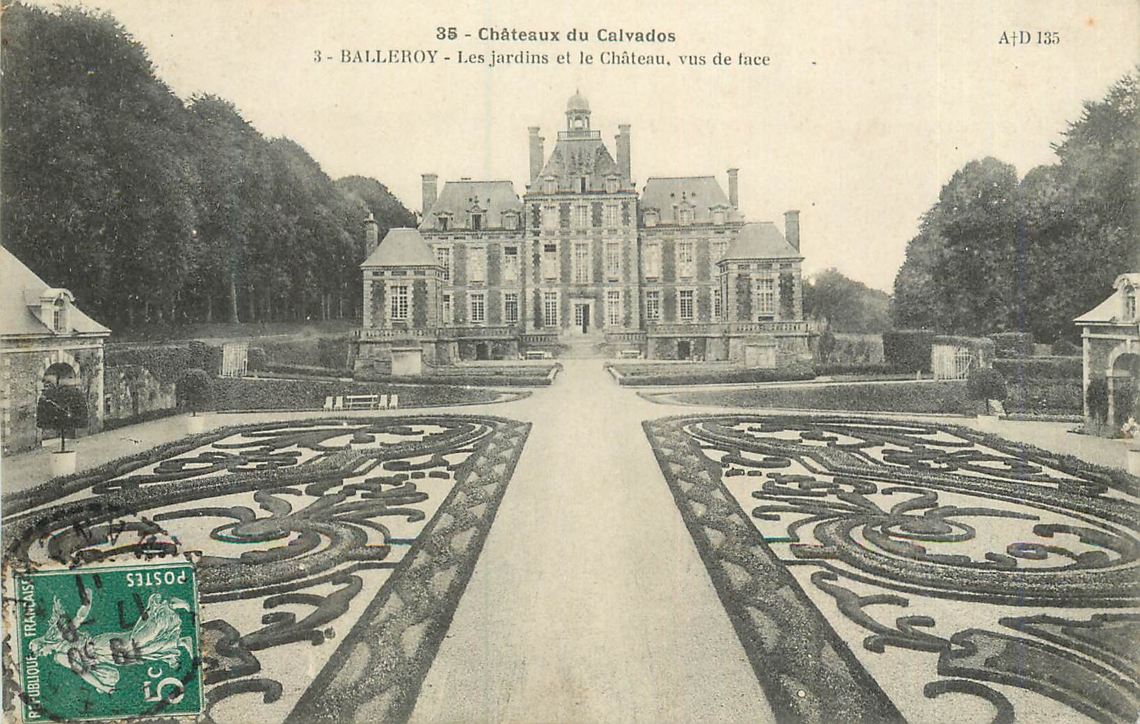CPA Chateaux du Calvados Balleroy les Jardins et le Chateau Vus de Face