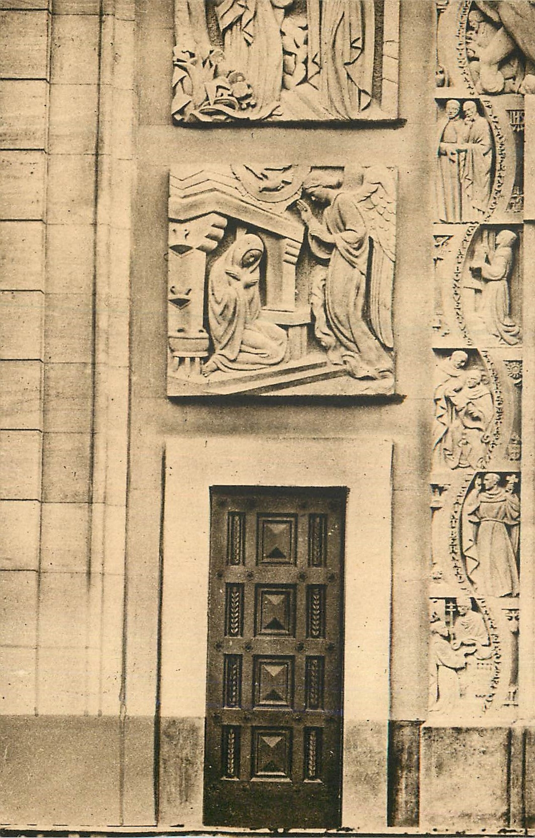 CPA Paris Eglise des Etudiants (Sacre Coeur) L'Annonciation et les Docteurs de l'Universite de Paris