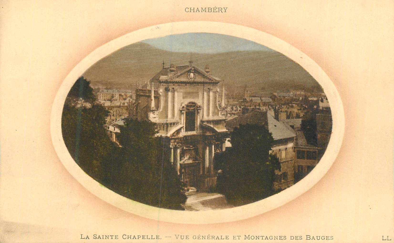 CPA Chambery La Sainte Chapelle vue Generale et Montagnes des Bauges