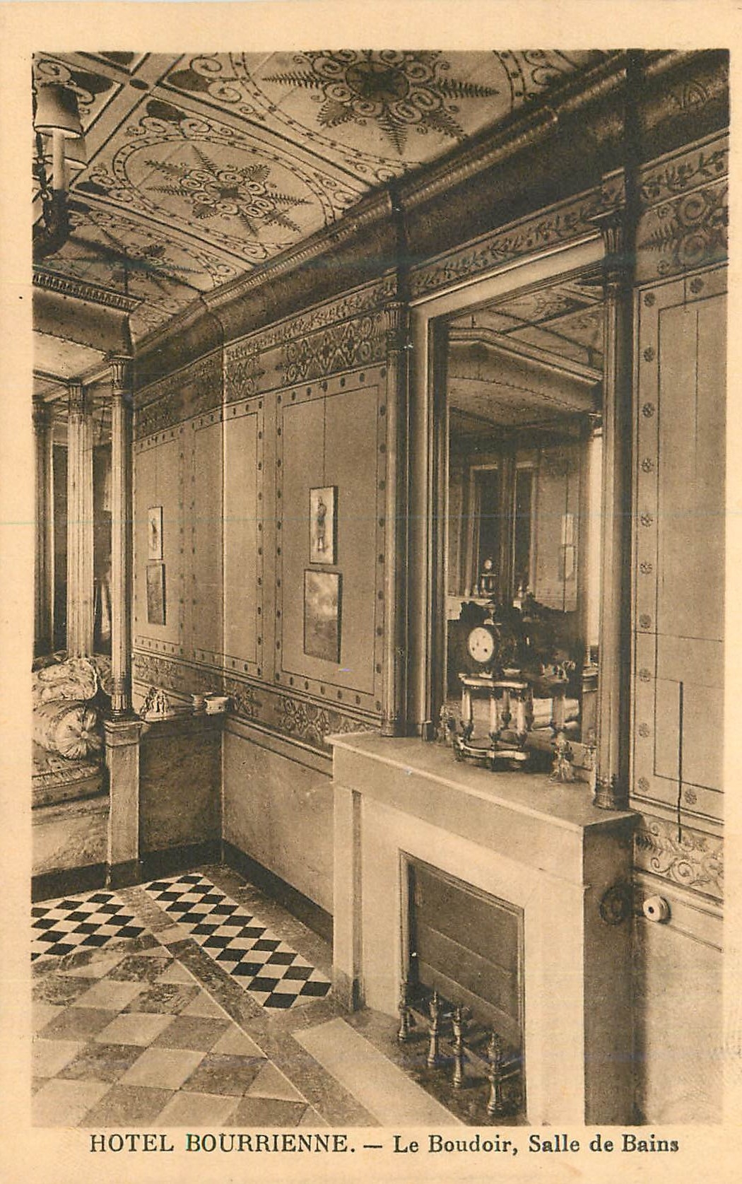 CPA Hotel Bourrienne Le Boudoir Salle de Bains
