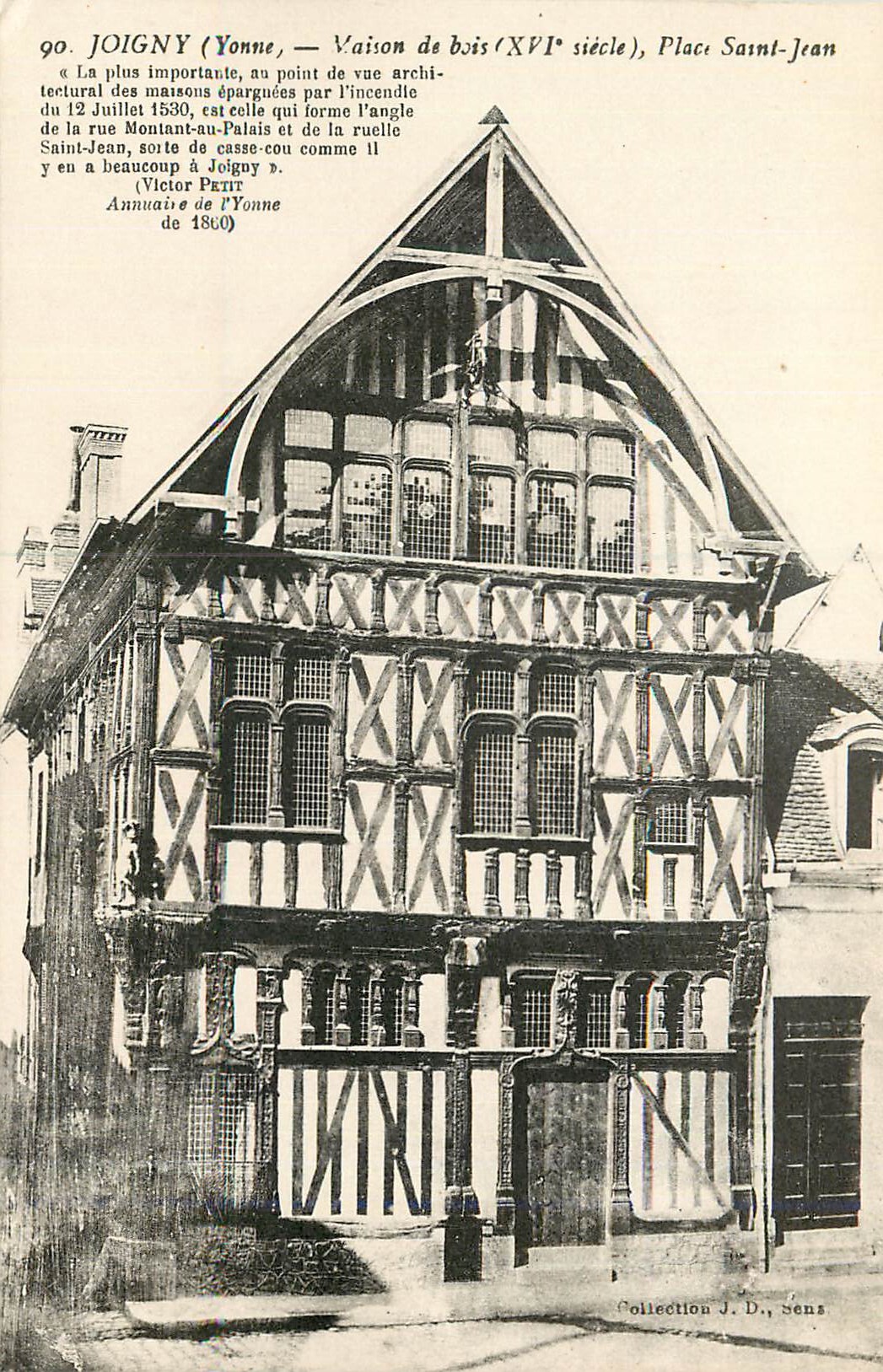 CPA Joigny (yonne Vaison de Bois (XVIe Siecle) Place Saint Jean