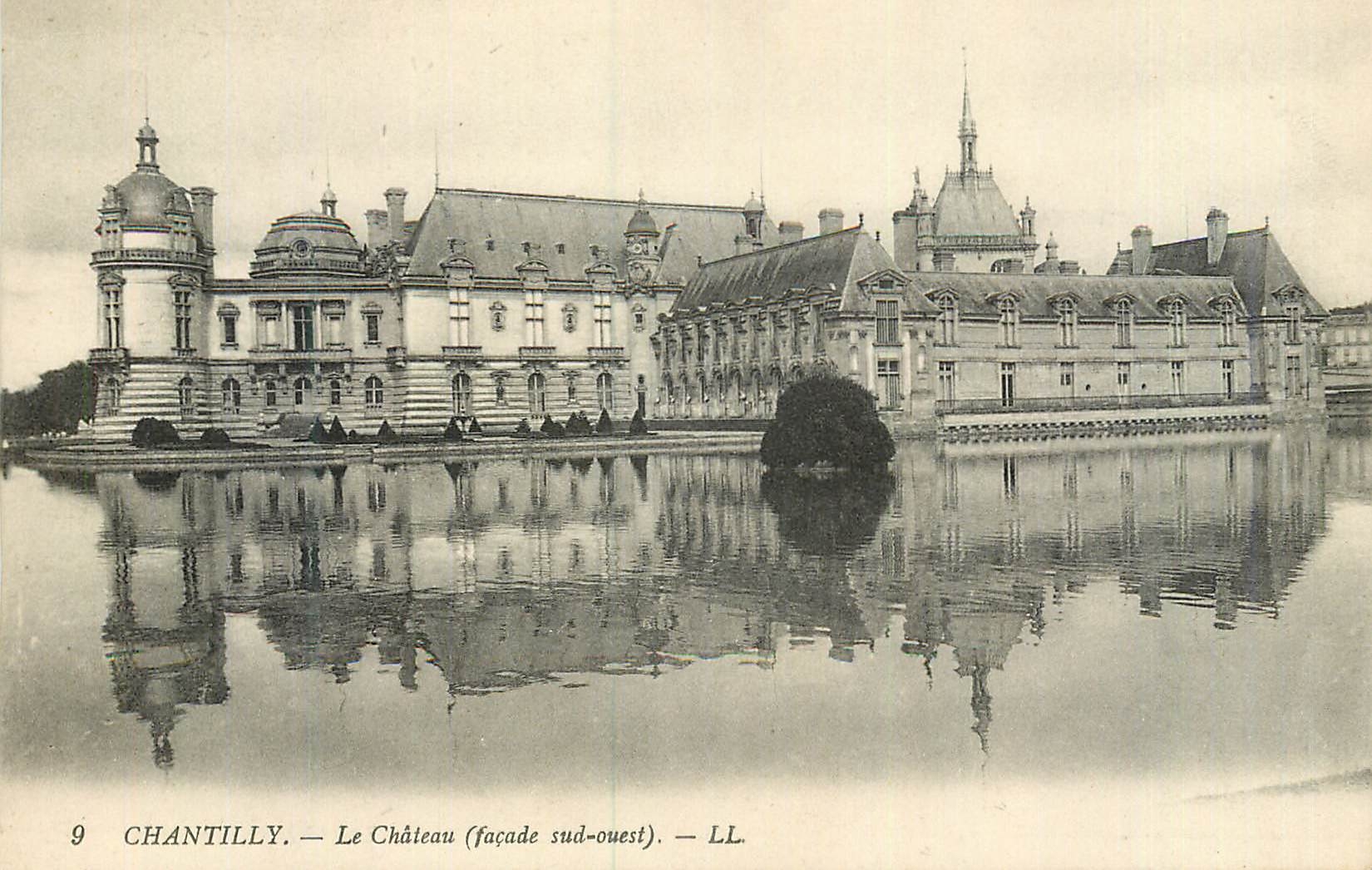 Chantilly — Le Château (façade sud-ouest) — LL