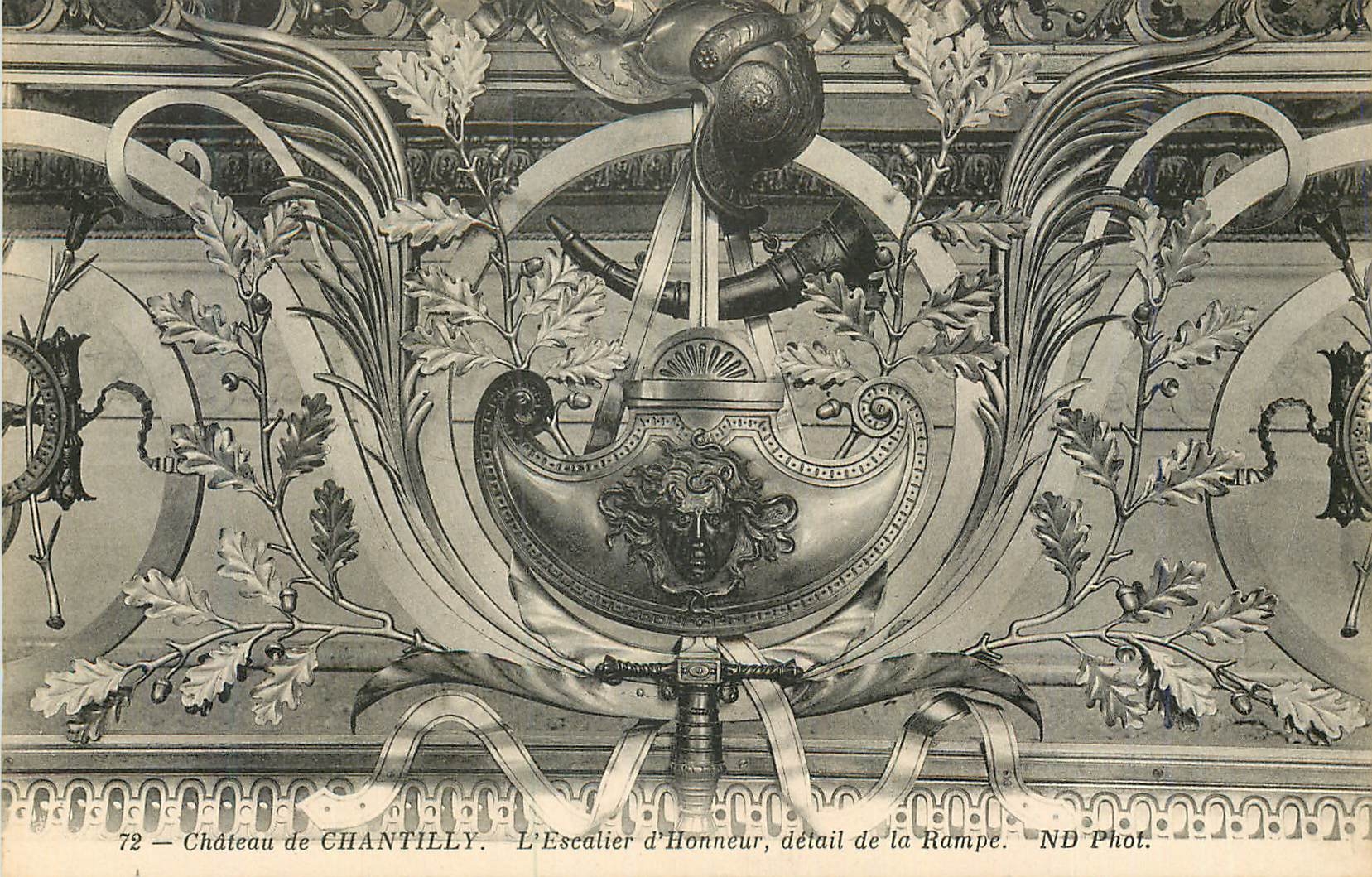 Château de Chantilly — L'Escalier d'Honneur, détail de la Rampe — ND Phot.