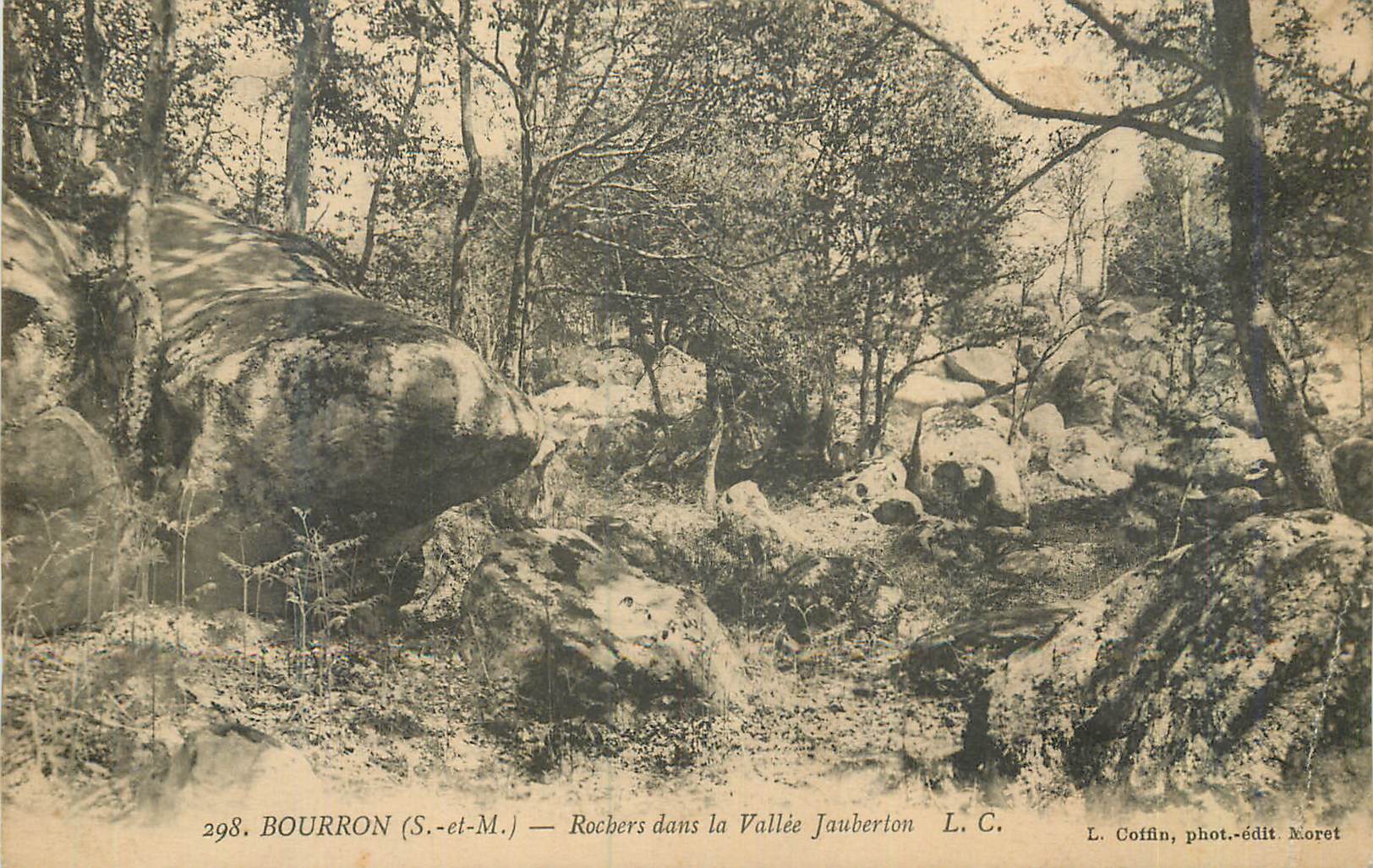 Bourron (S.-et-M.) — Felsen in der Jauberton-Tal — L. Coffin, phot.-edit. Moret