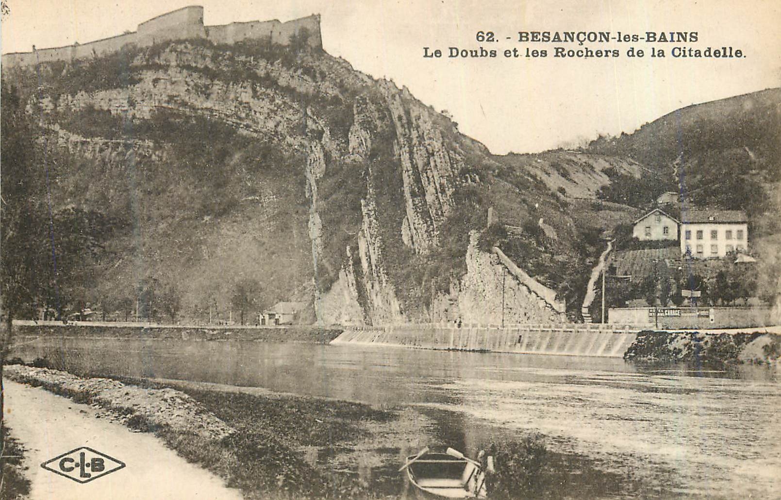 CPA Besancon les Bains Le Doubs et les Rochers de la Citadelle