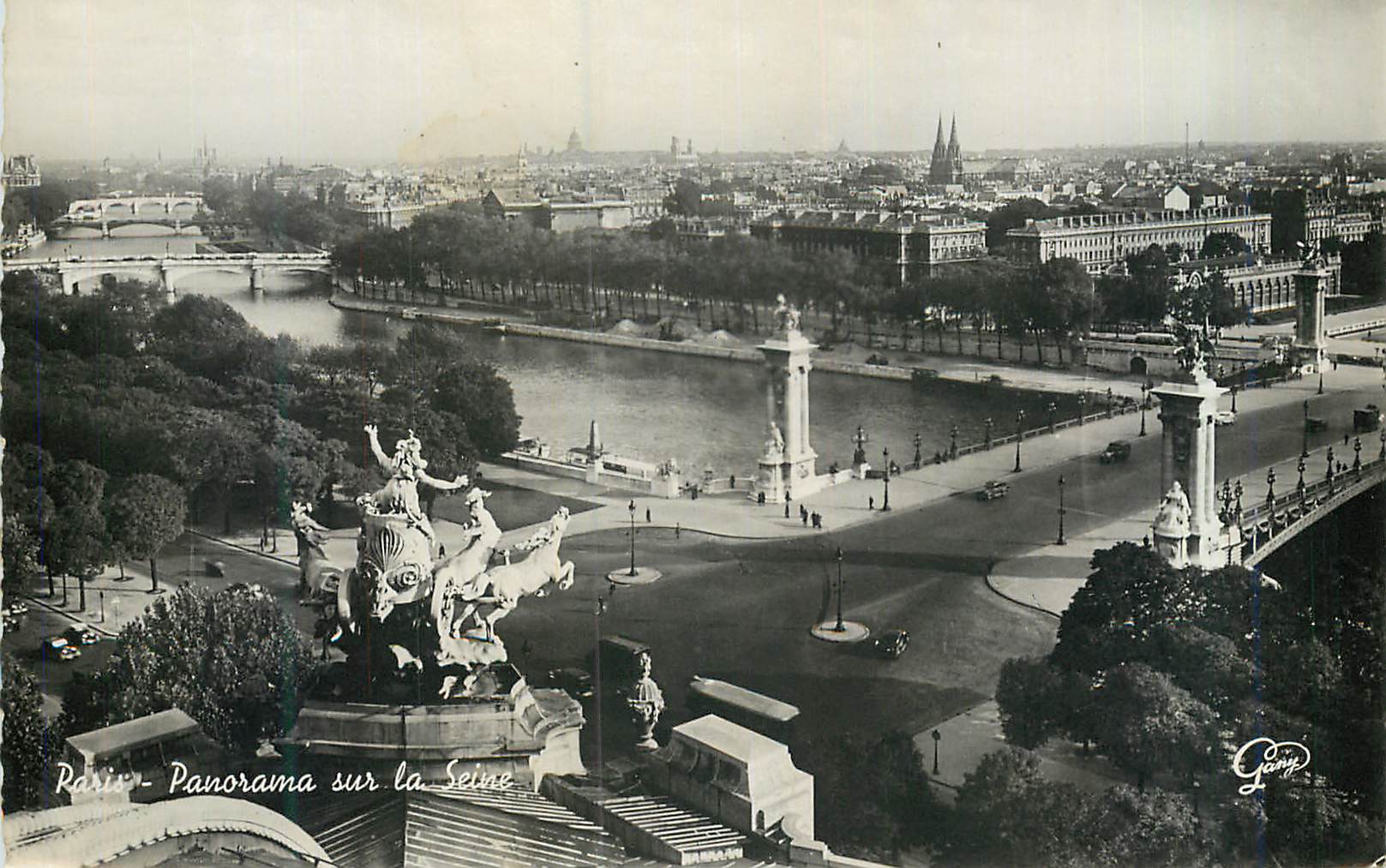 CPM Paris Panorama sur la Seine
