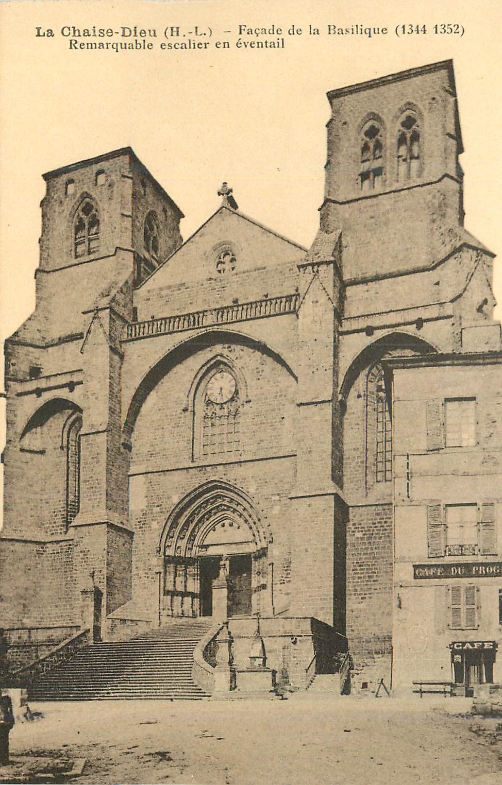 La Chaise-Dieu (H.-L.) — Fassade der Basilika (1344-1352) — Verlag ARGRA