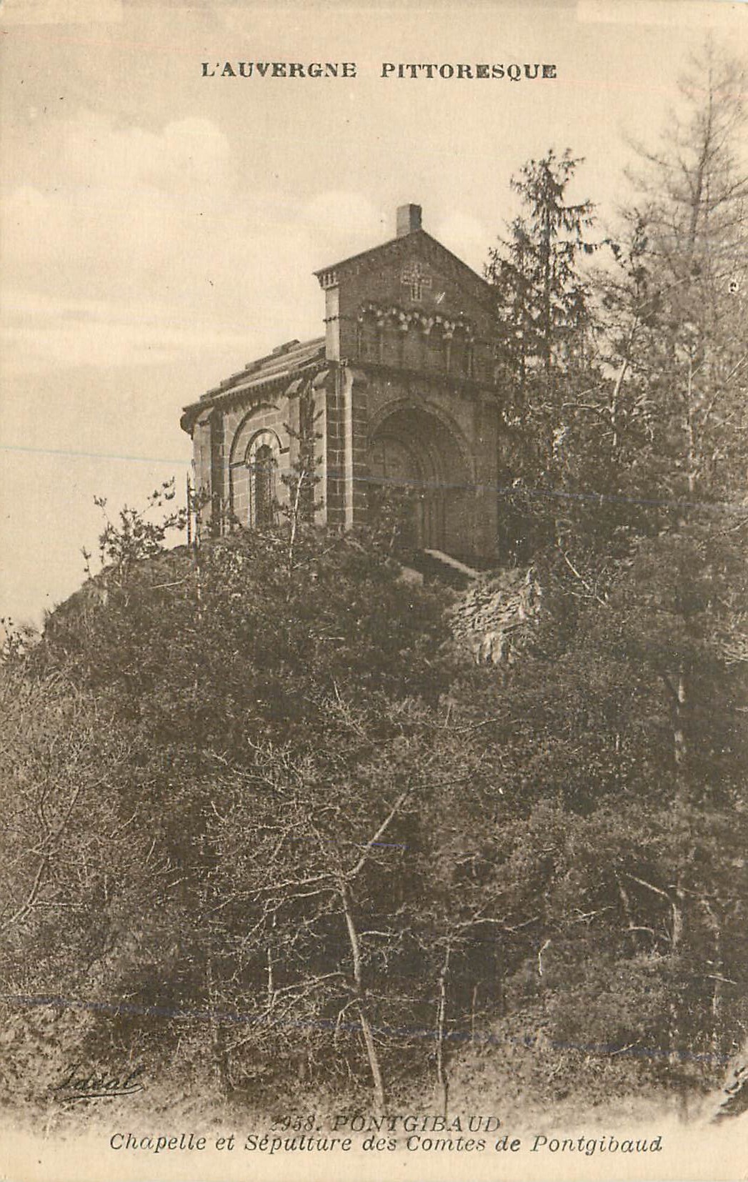 CPA L'Auvergne Pittoresque Pontgibaud Chapelle et Sepulture des Comtes de Pontgibaud