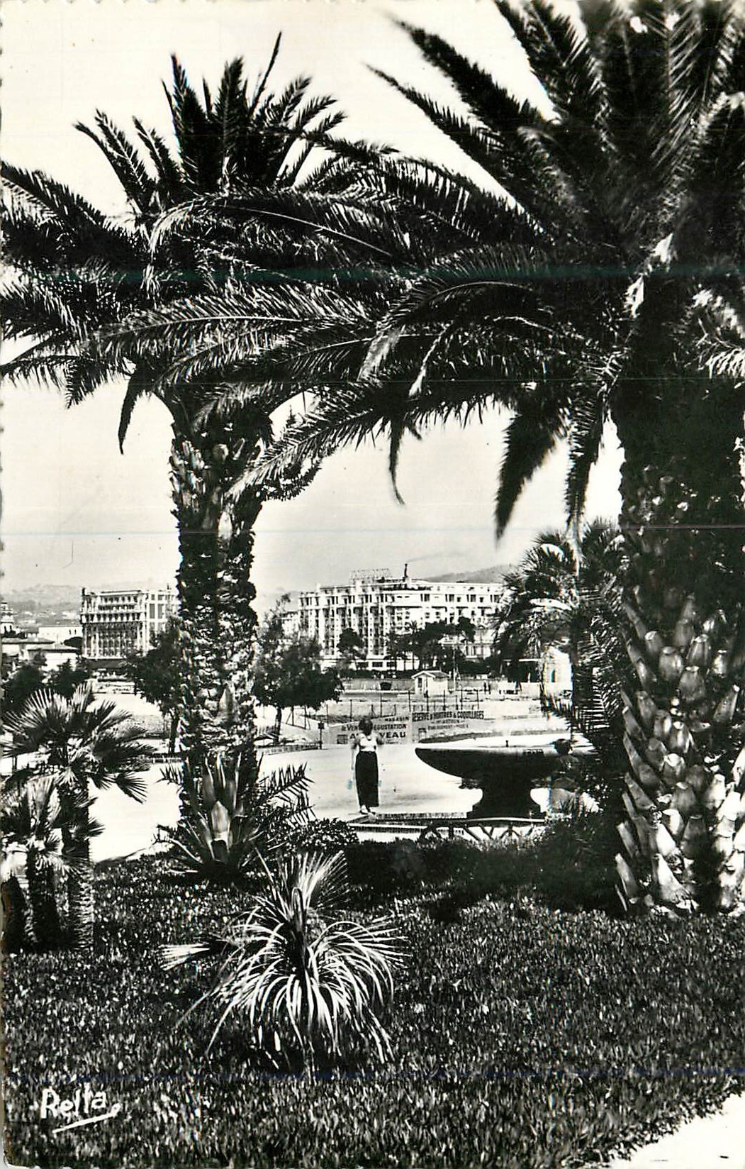 CPM La Cote D'Azur Canne Le Parc Albert 1er