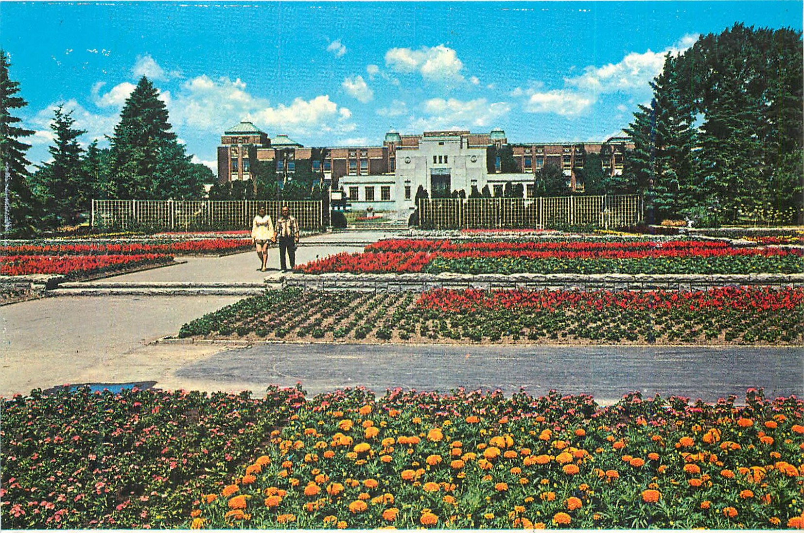 CPM Montreal PQ Canada Le Jardin Botanique