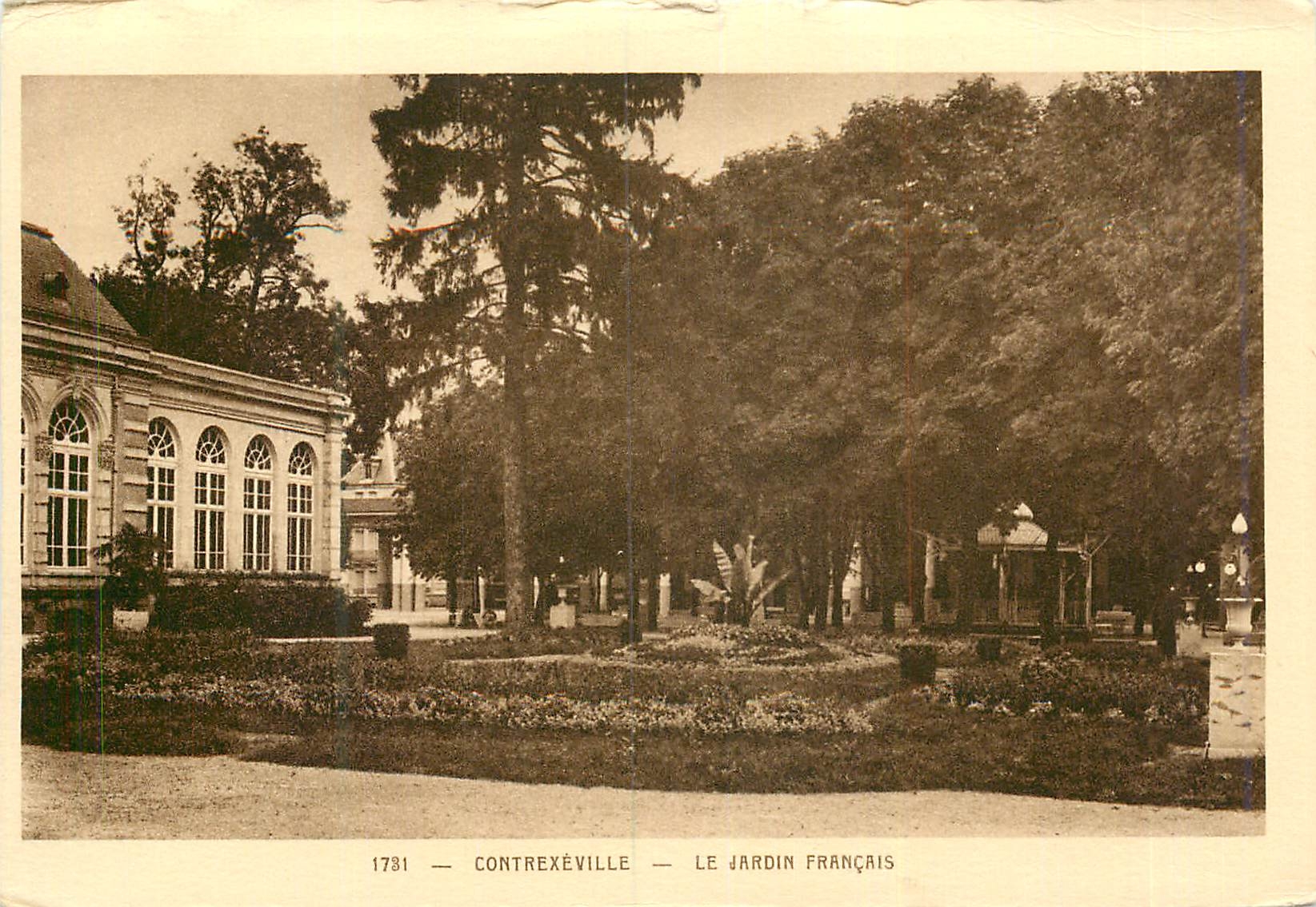 CPA Contrexeville le Jardin Francais